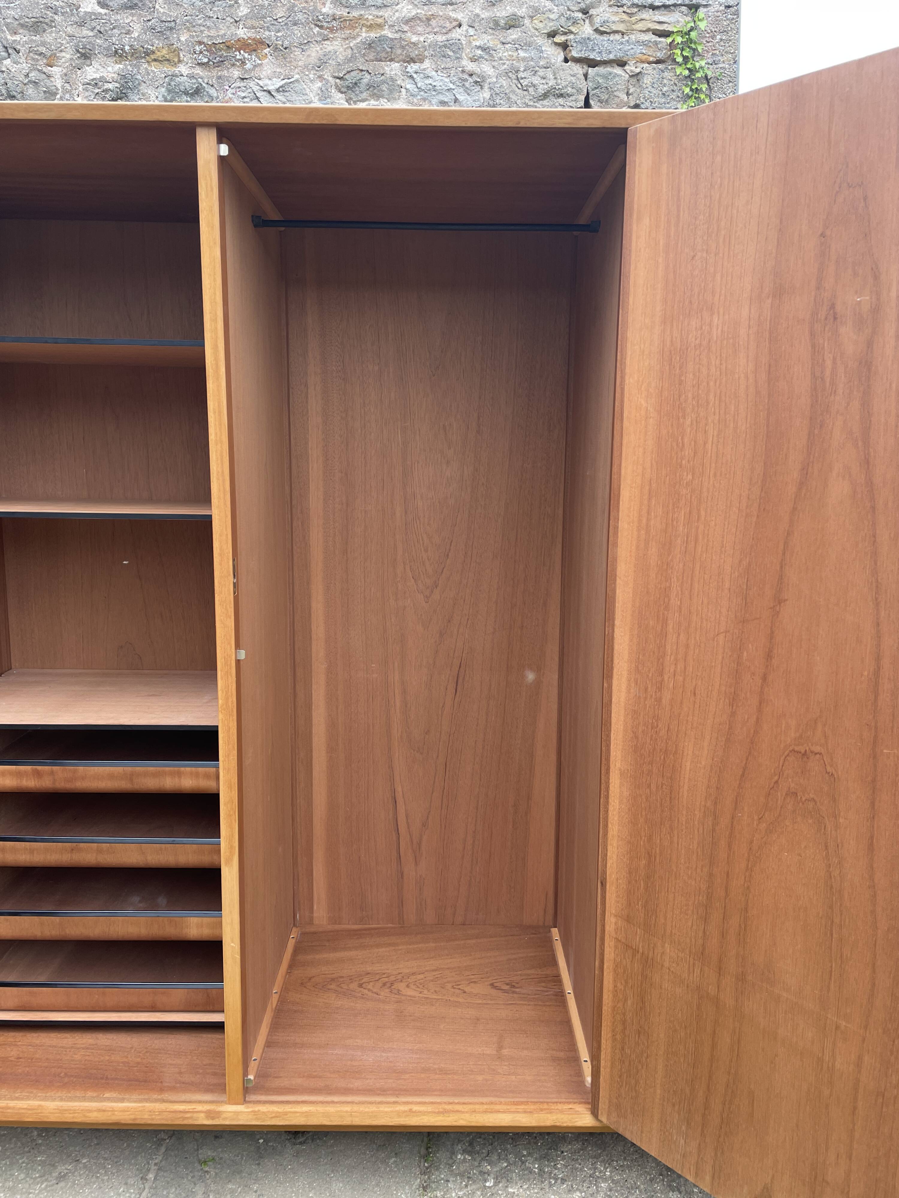 Wardrobe dressing room 1960