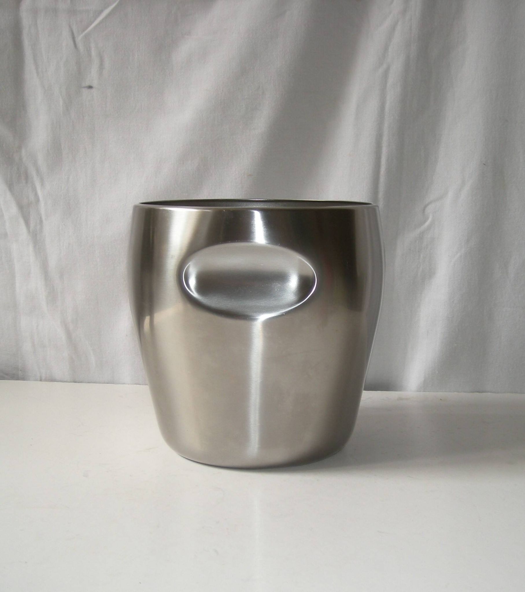 champagne bucket - Carlo Mazzeri and Luigi Massoni - Alessi from the 50s