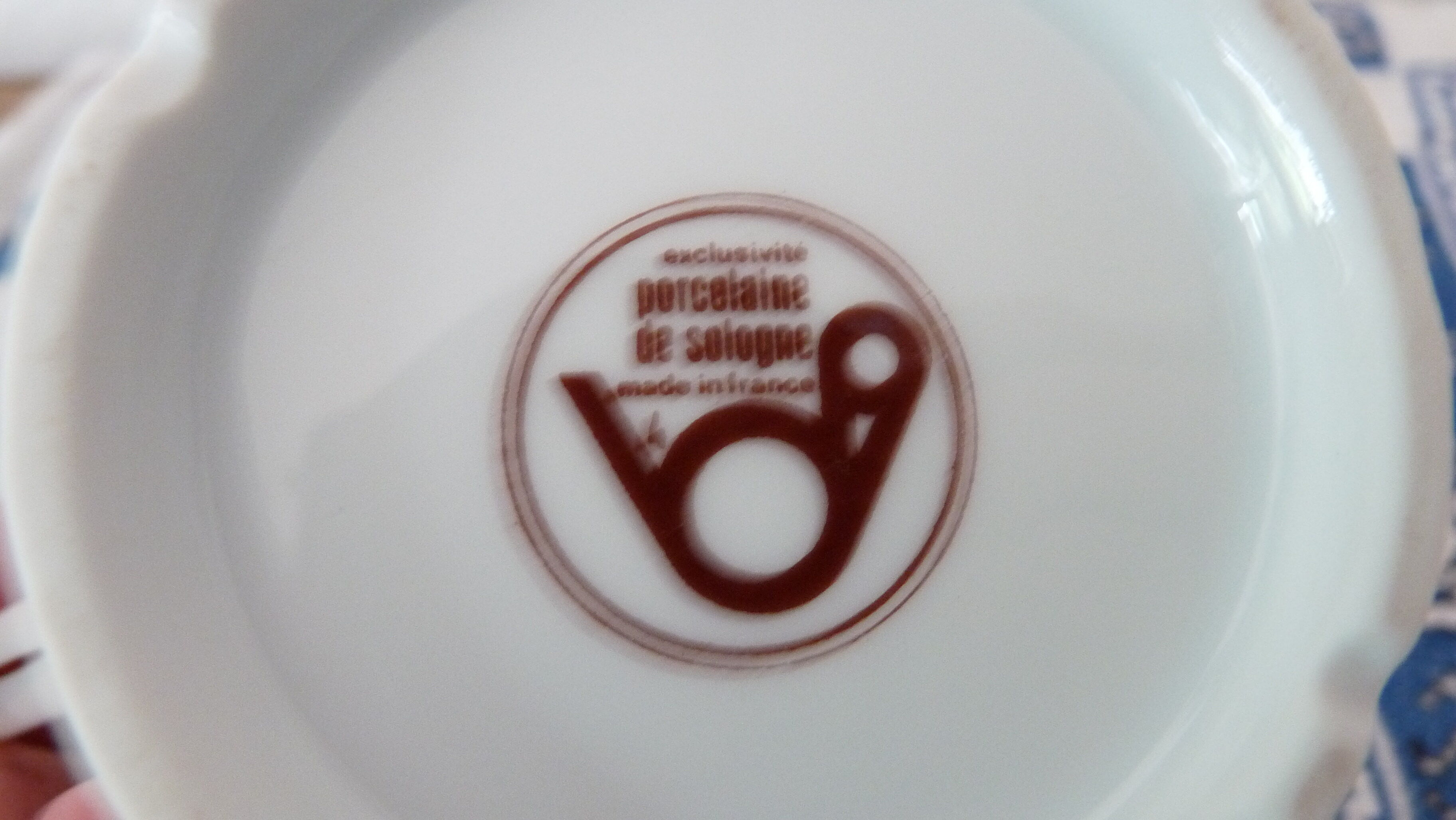Sucrier en porcelaine de Sologne