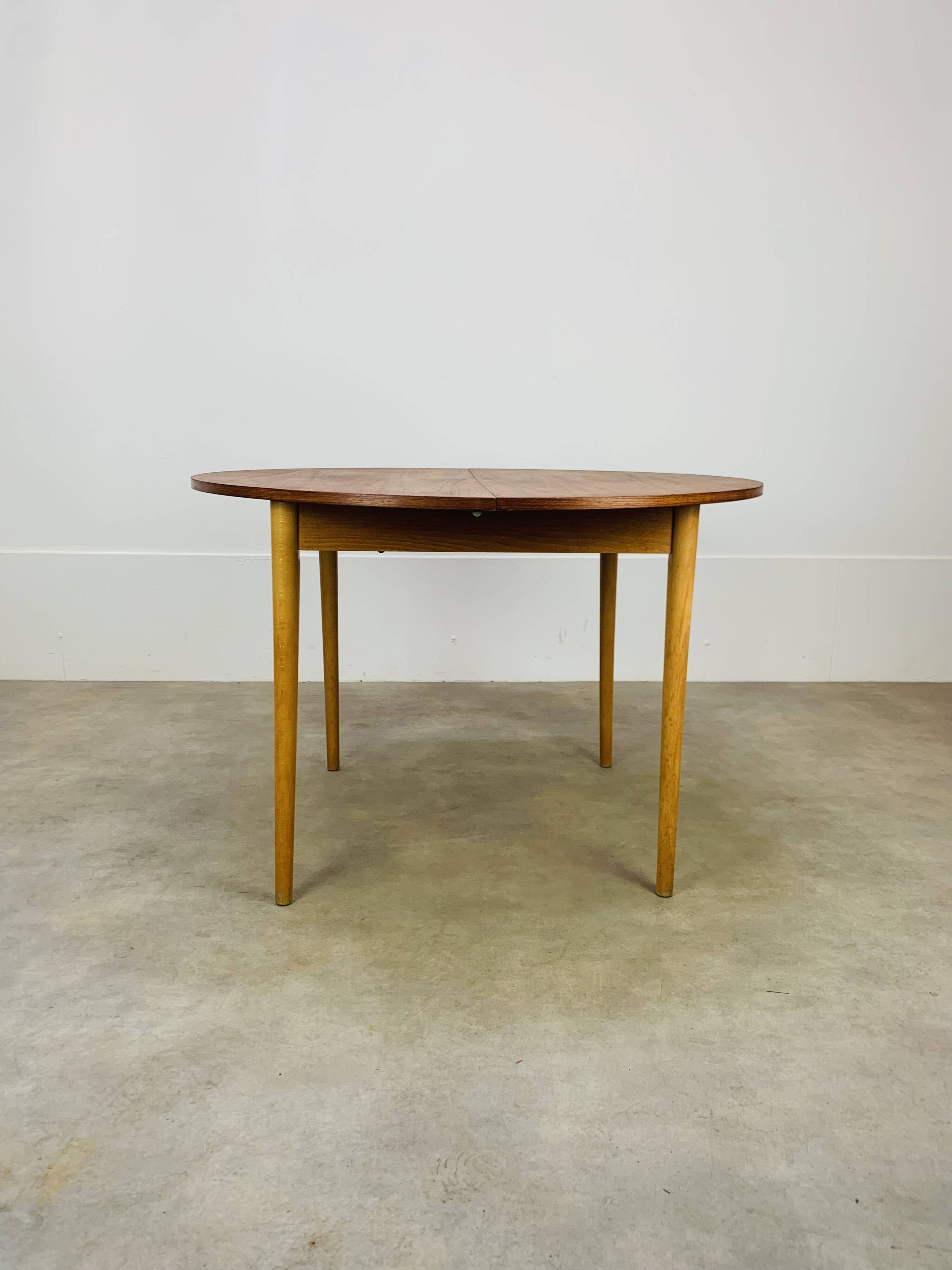 Round extendable Scandinavian table, teak, 1960s