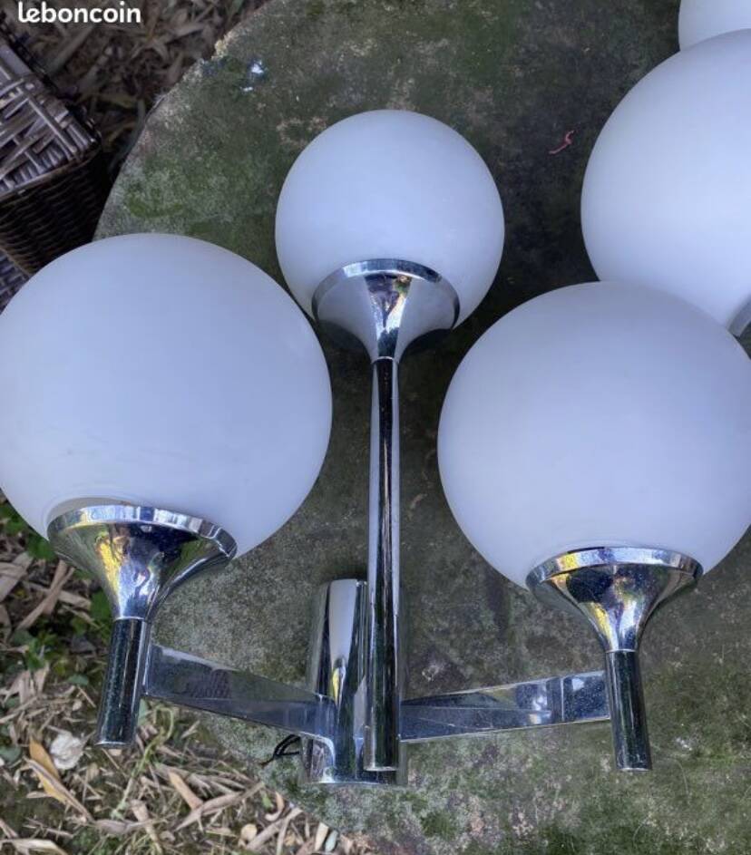 Pair of Sciolari-style opaline wall lights