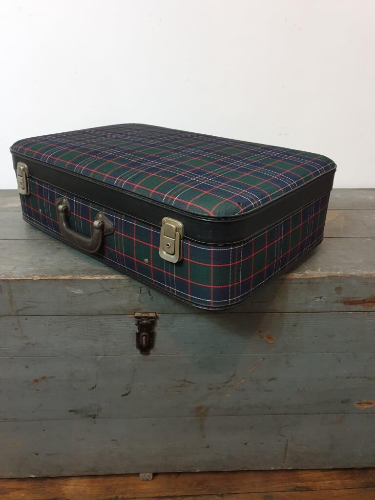 Vintage case - scottish fabric