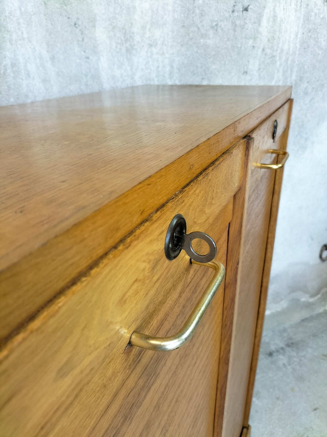 Double curtain wood binder