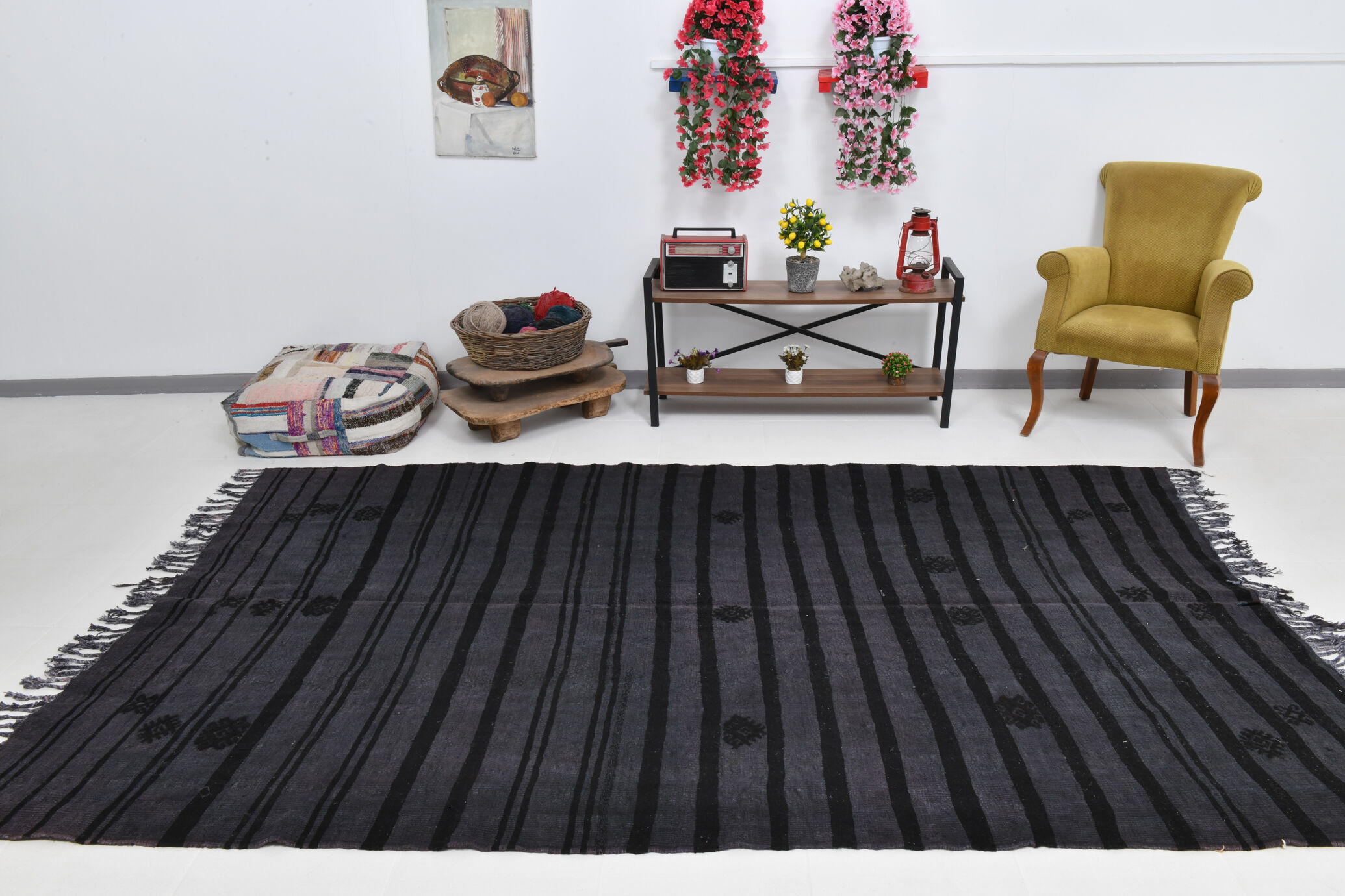 Gray & black oversize hemp rug 316x204cm