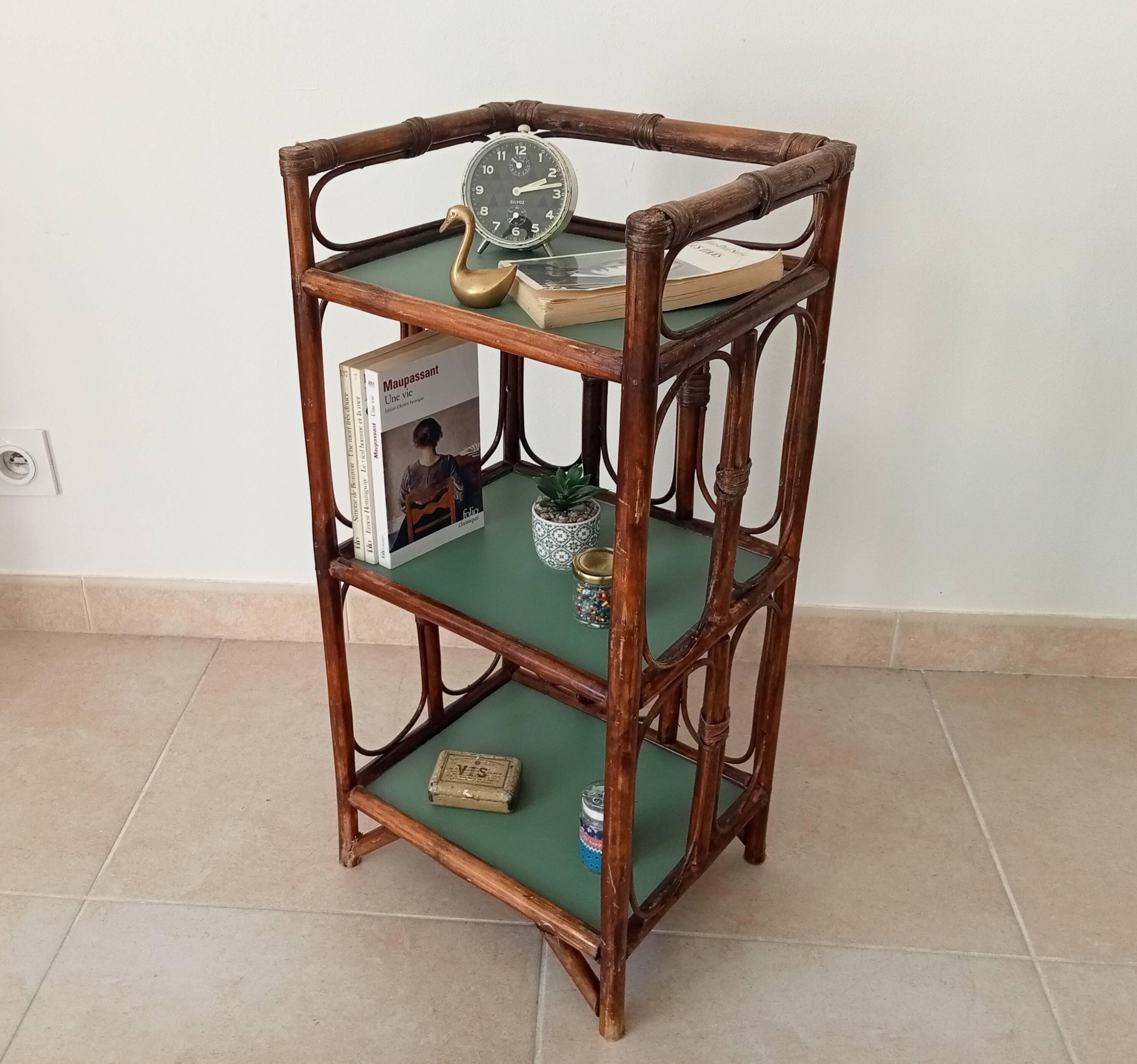 Vintage standing shelf in bamboo and rattan 60s/70s