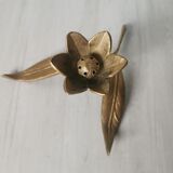 Brass ashtray fleur de lys with petals