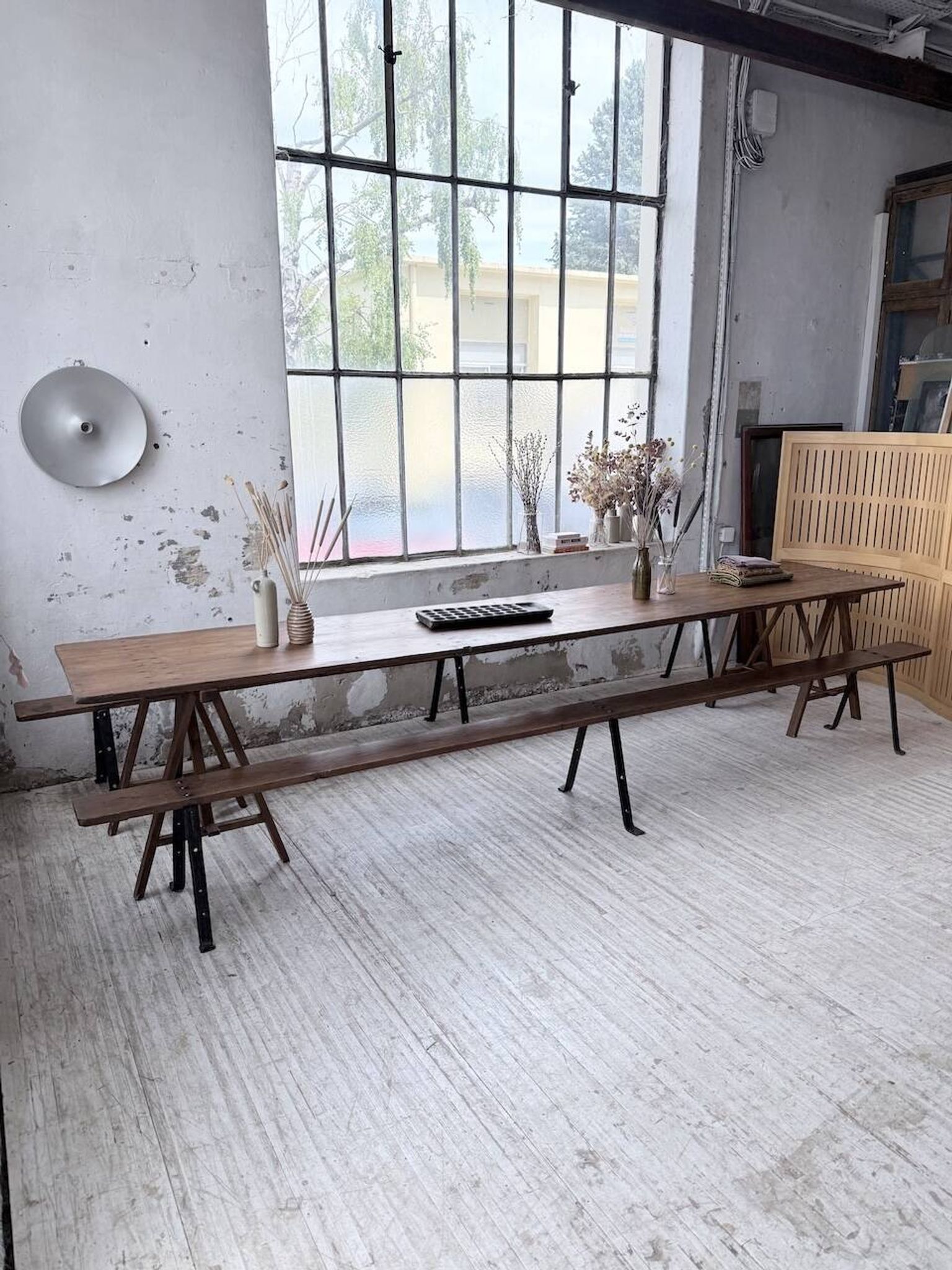 XXL trestle farm table 4m and its benches