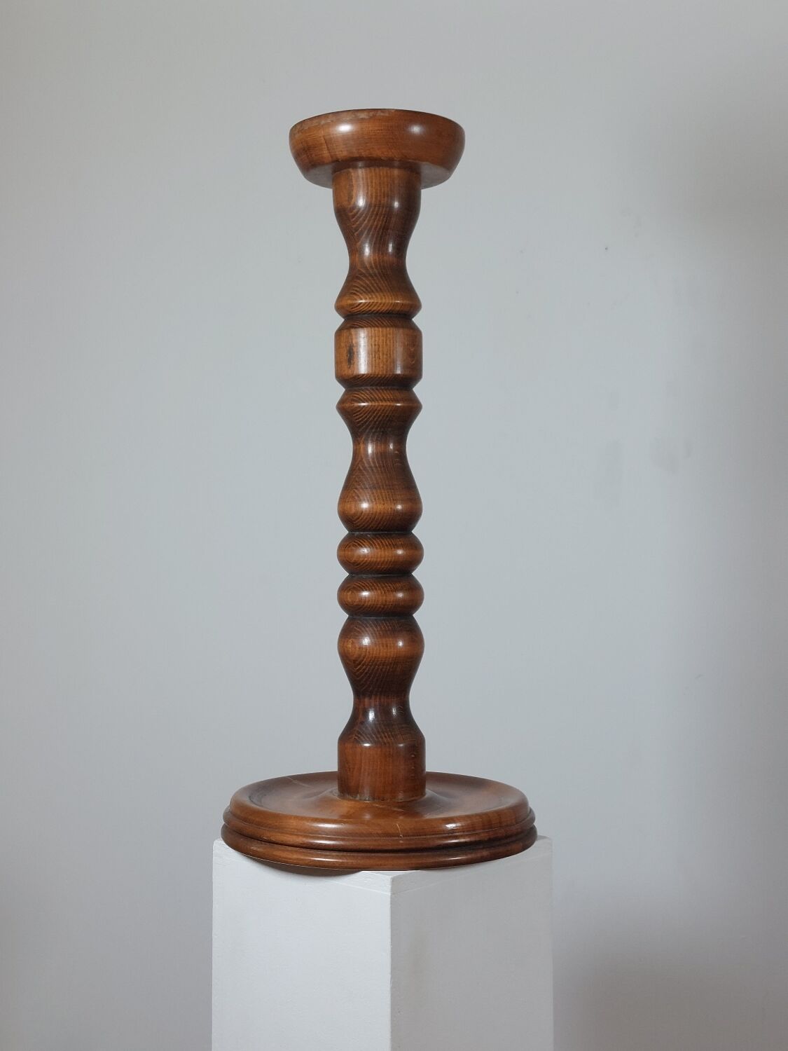 Vintage turned wooden column flower stand