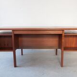 Danish desk in teak designed in 1962