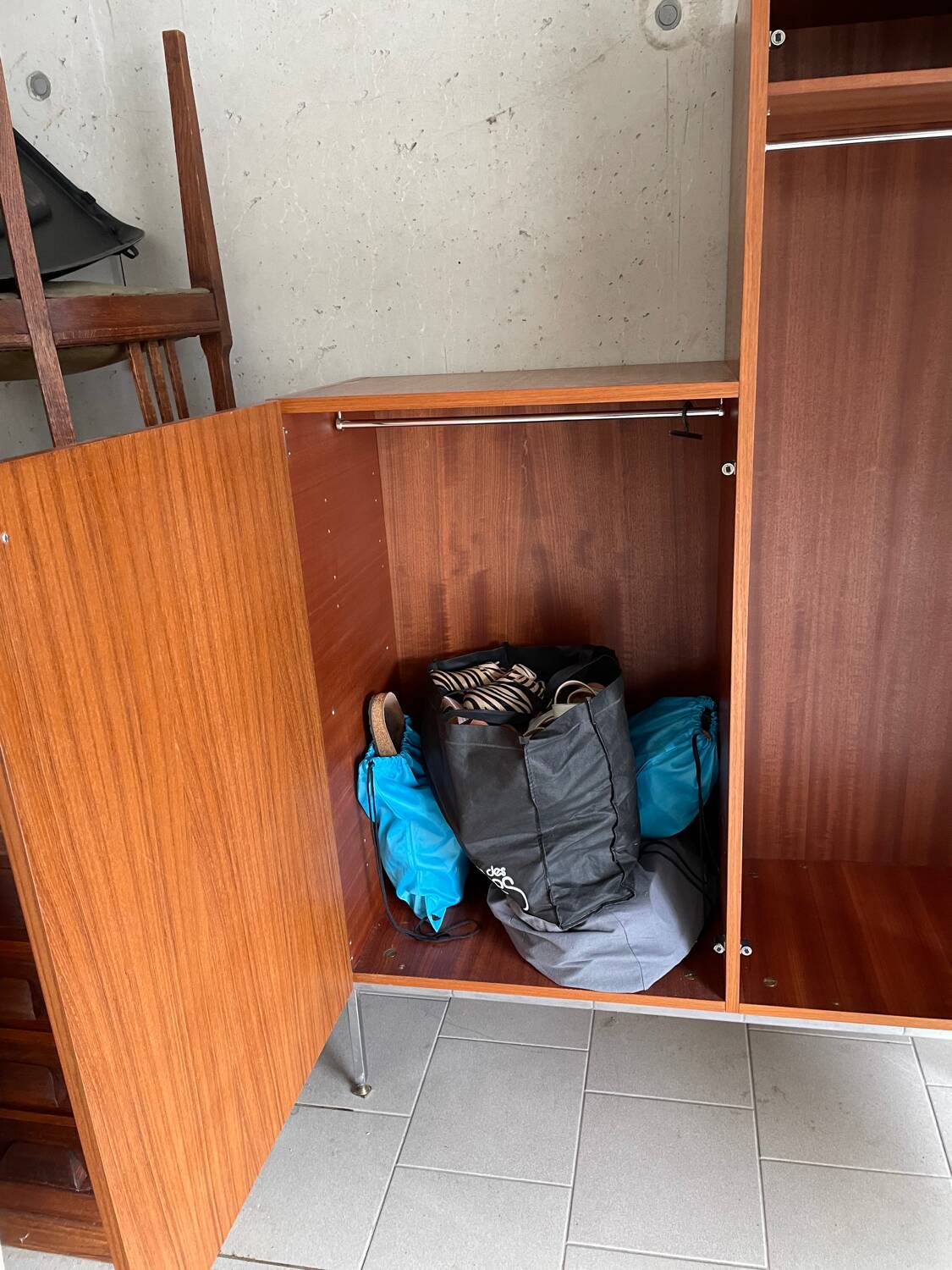 Luigi Bartolini wardrobe (Paris)