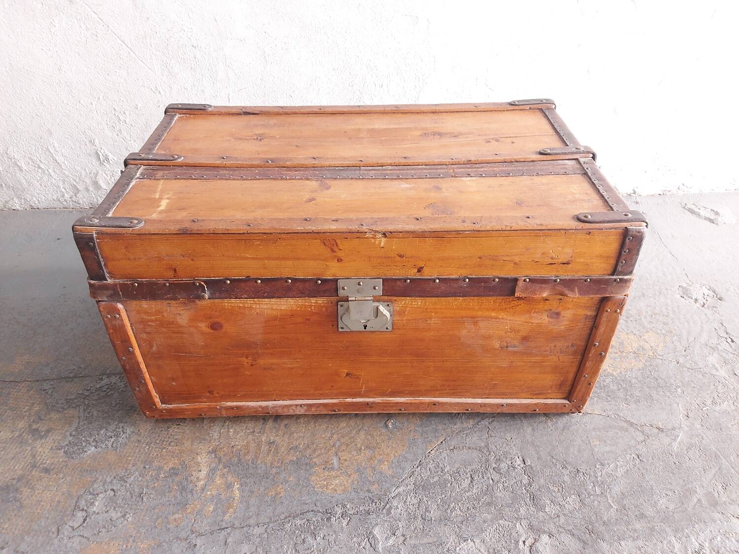 Late 19th century travel trunk