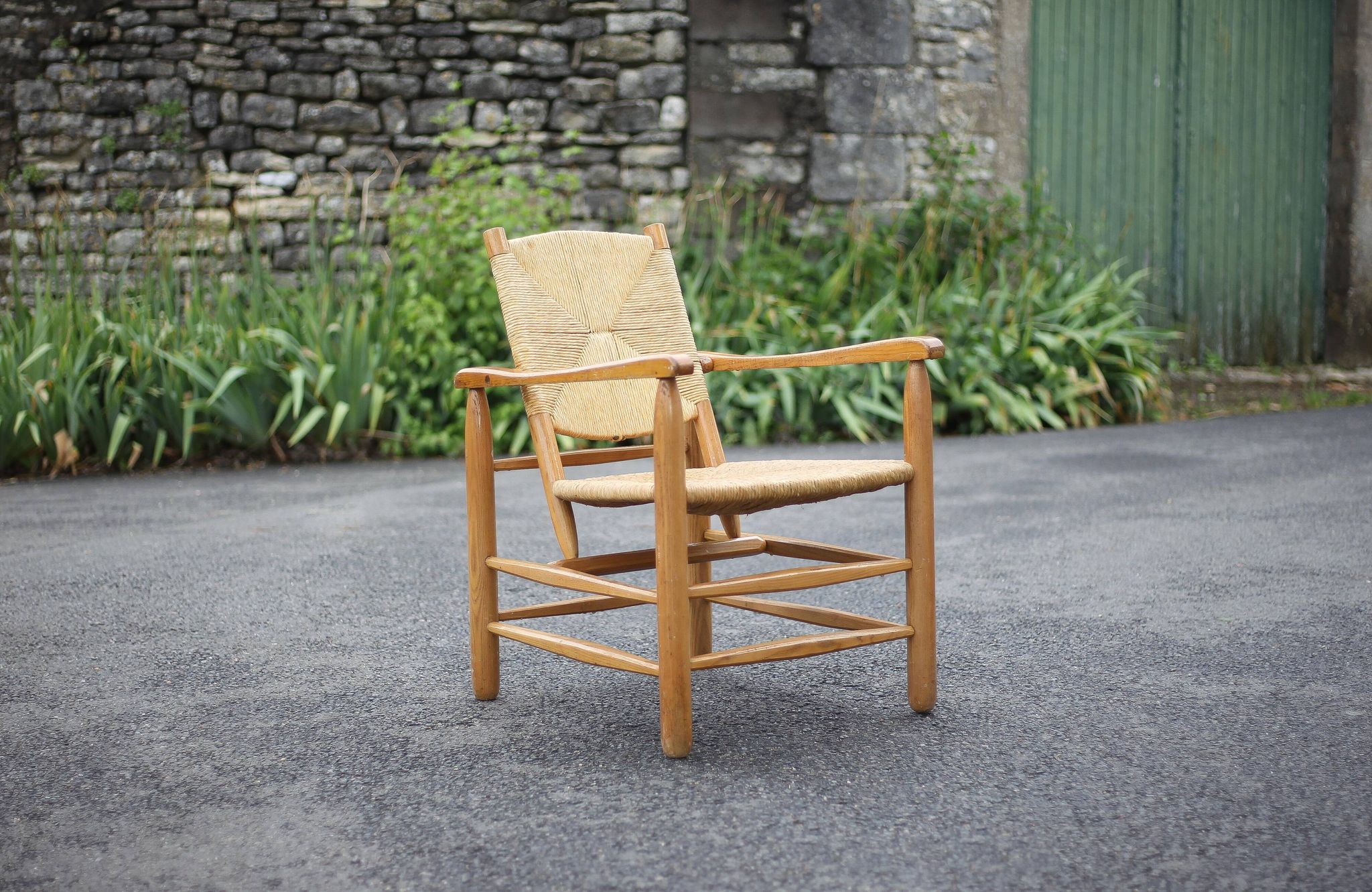 Charlotte Perriand armchair model 21 Chamrousse, French designer armchair