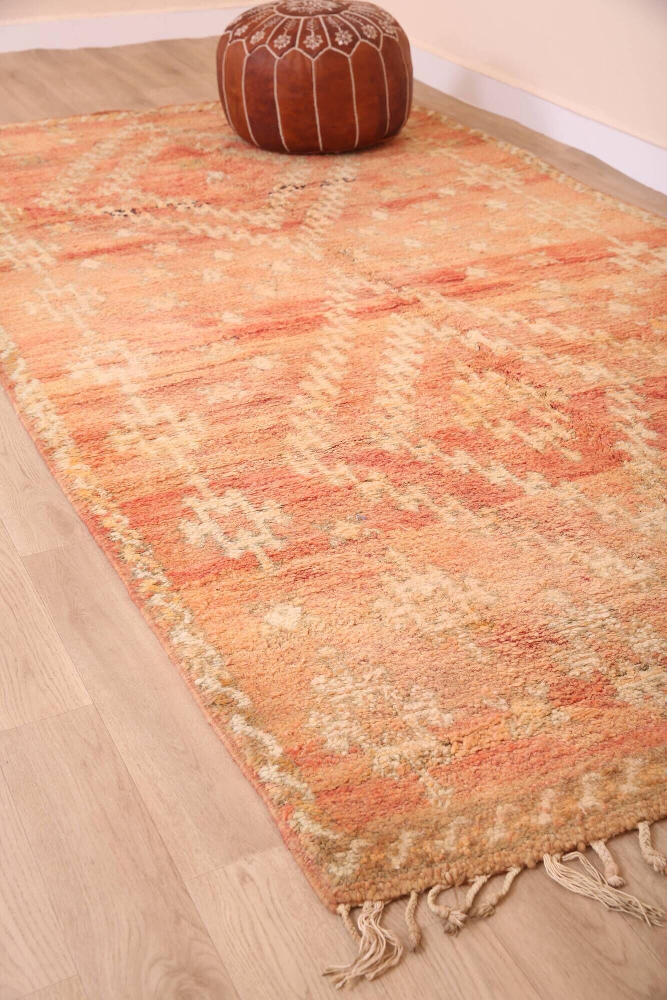 Peach Vintage Moroccan Rug 163 x 289 cm, Berber Wool Rug, Handmade Boho Rug