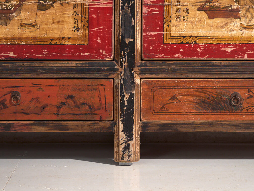 Antique buffet painted in elm – China, circa 1950