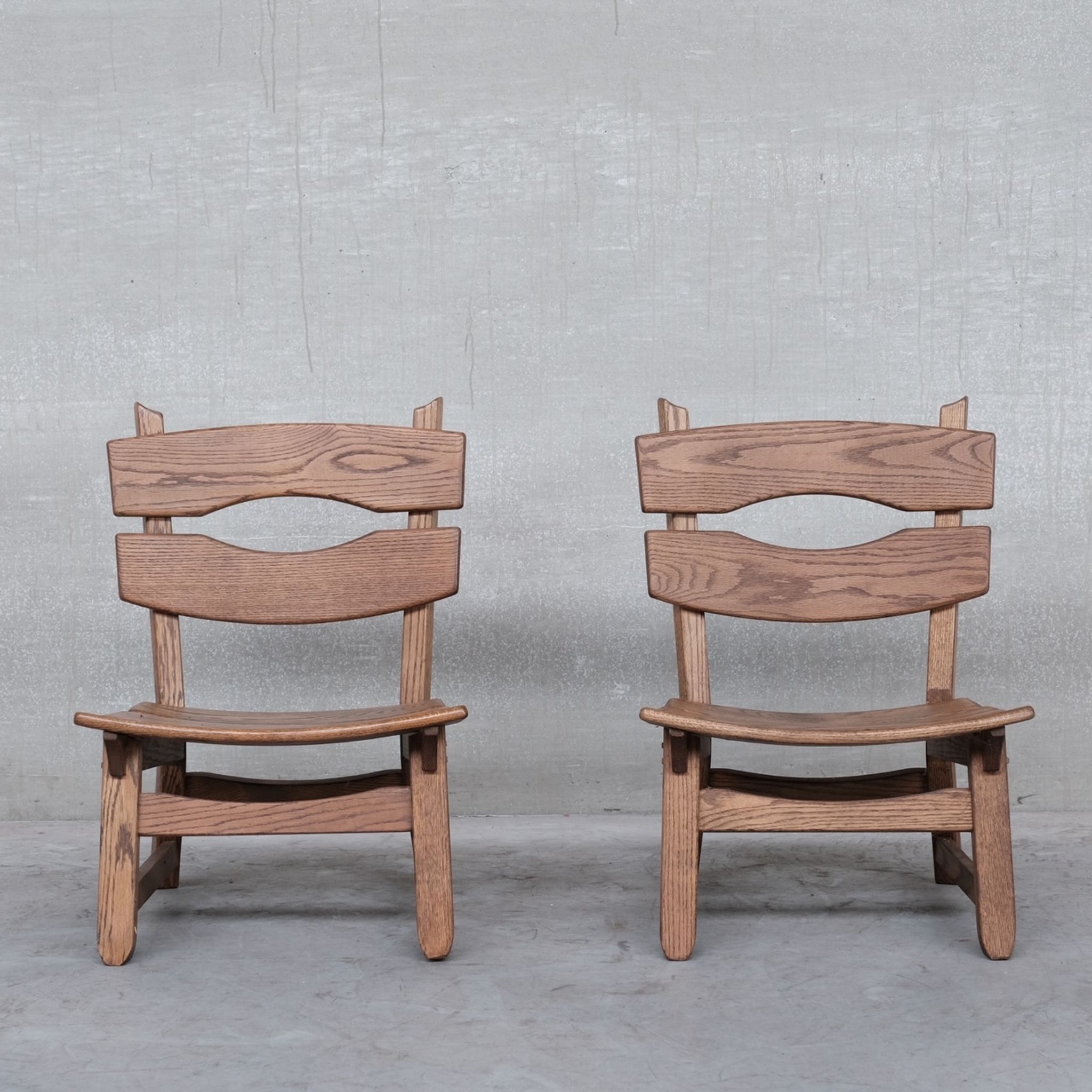 Chaise en bois basse