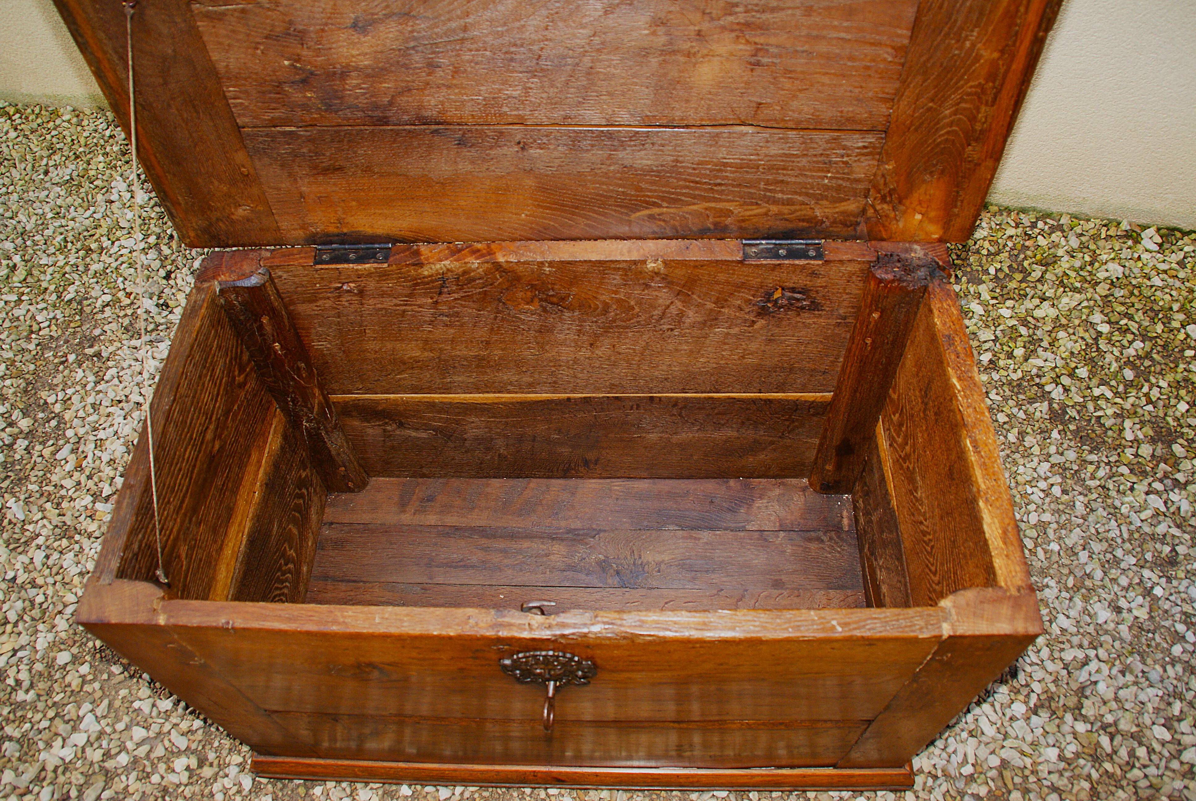 Small Chest Louis XIV - XVIII Century