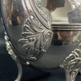 Théière en métal argenté ercuis décor frise de rang perles style louis xvi