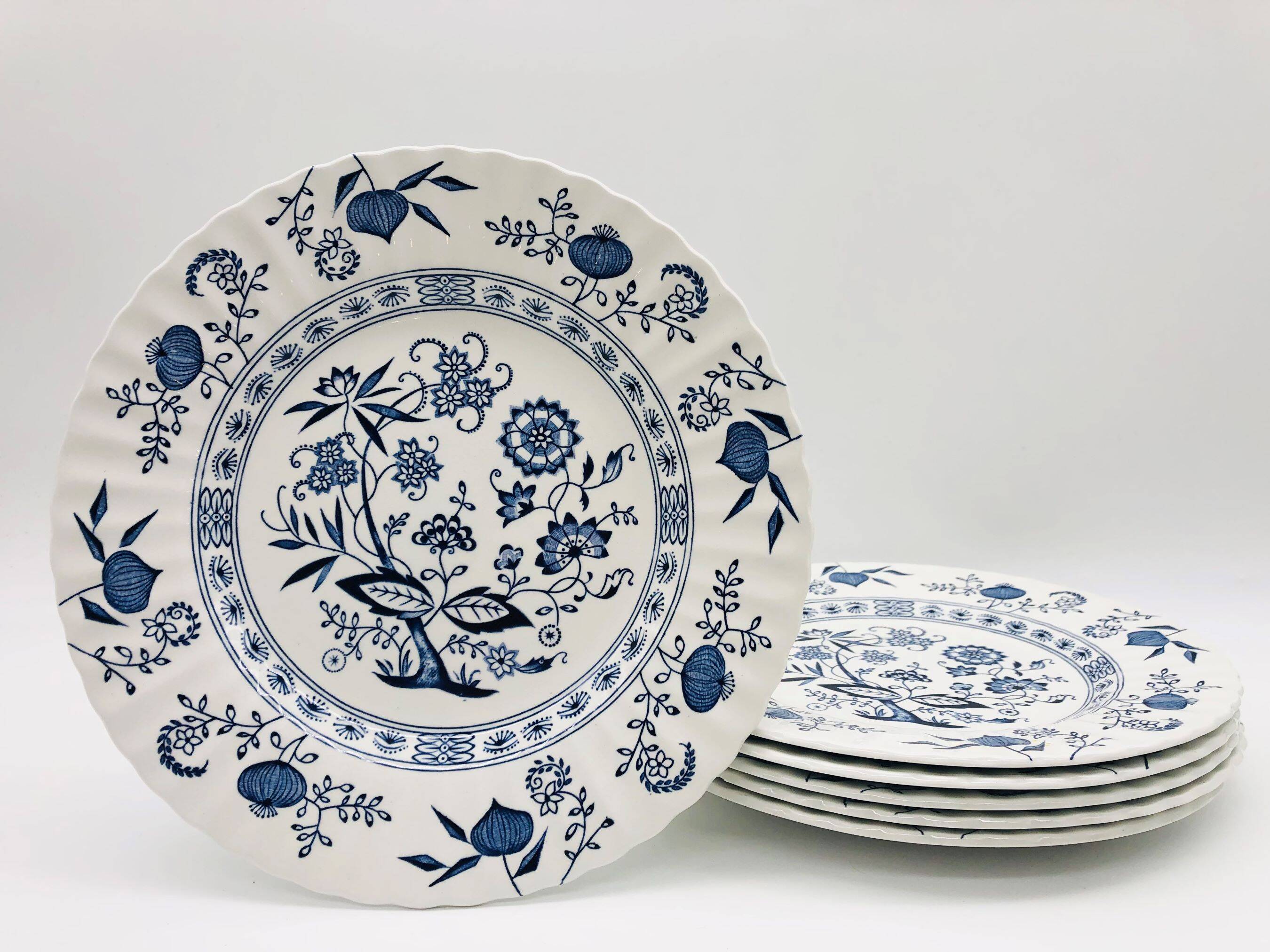 6 Dinner plates, J & G Meakin Classic White Blue Nordic.