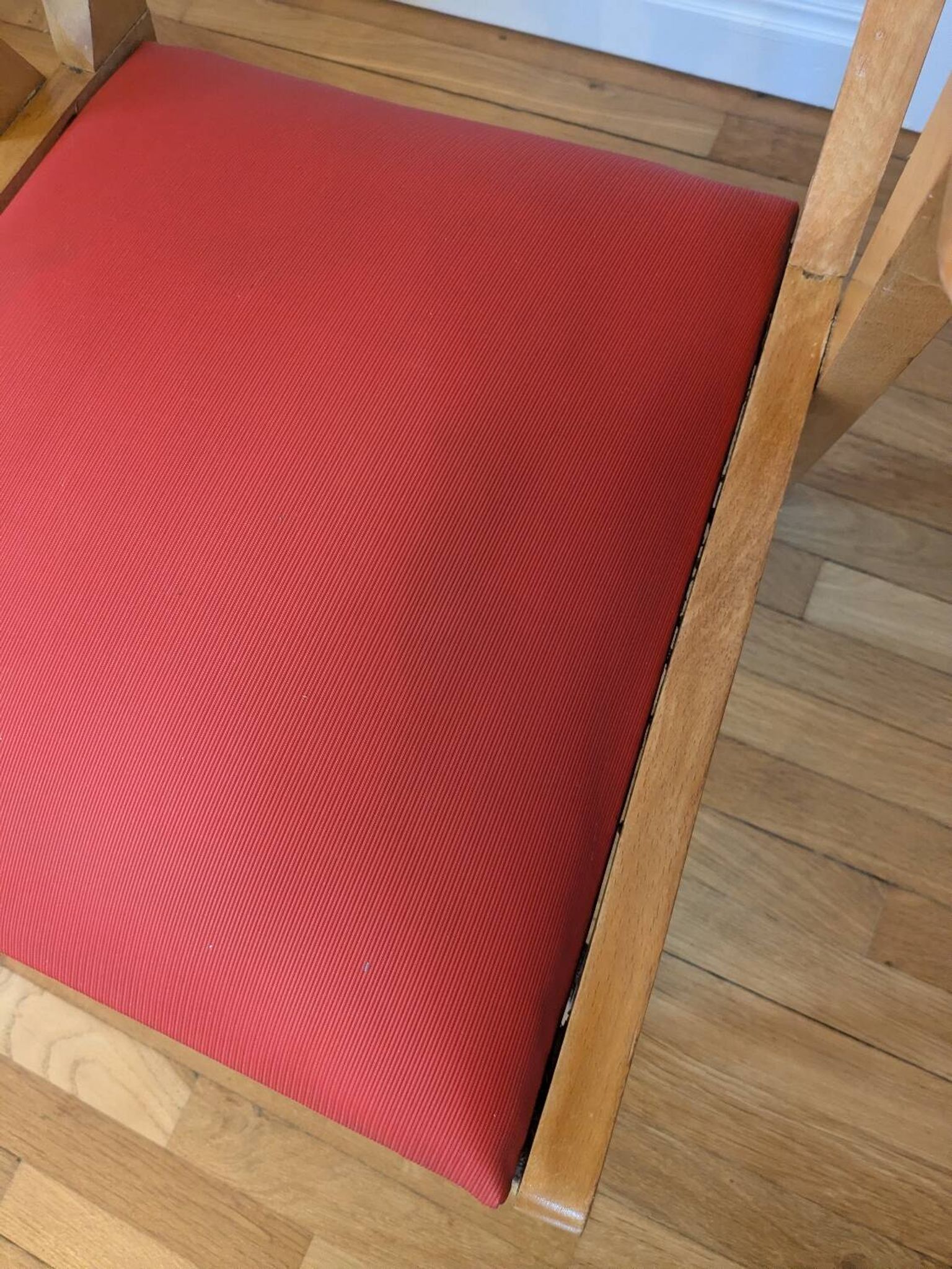 Paire de fauteuils années 60