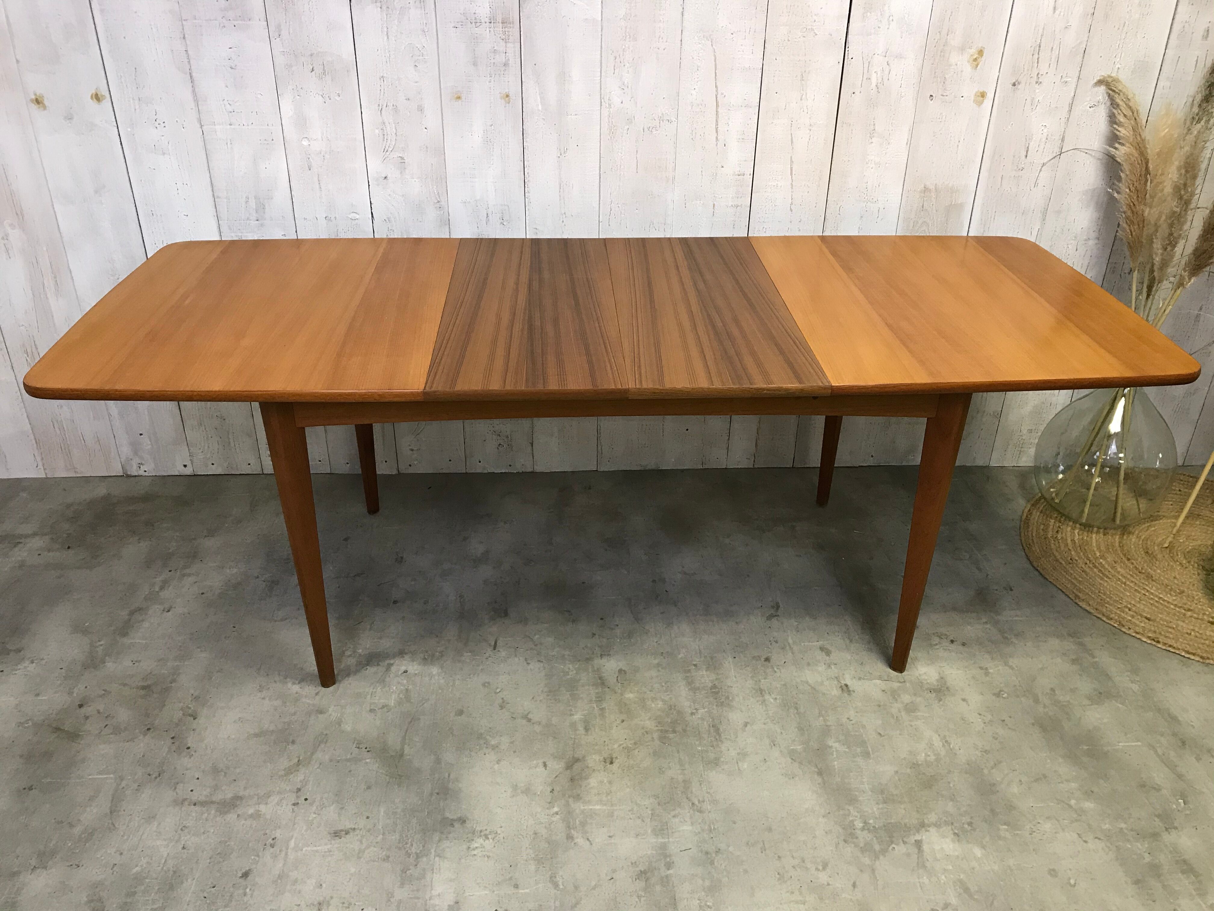 Vintage expandable table