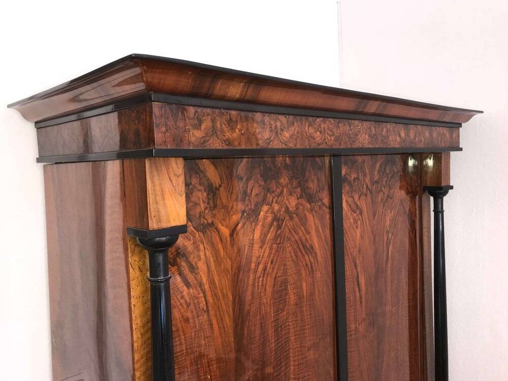 Biedermeier Armoire, Walnut Veneer and Full Columns, Austria, circa 1820
