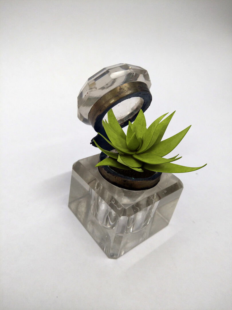 vase miniature