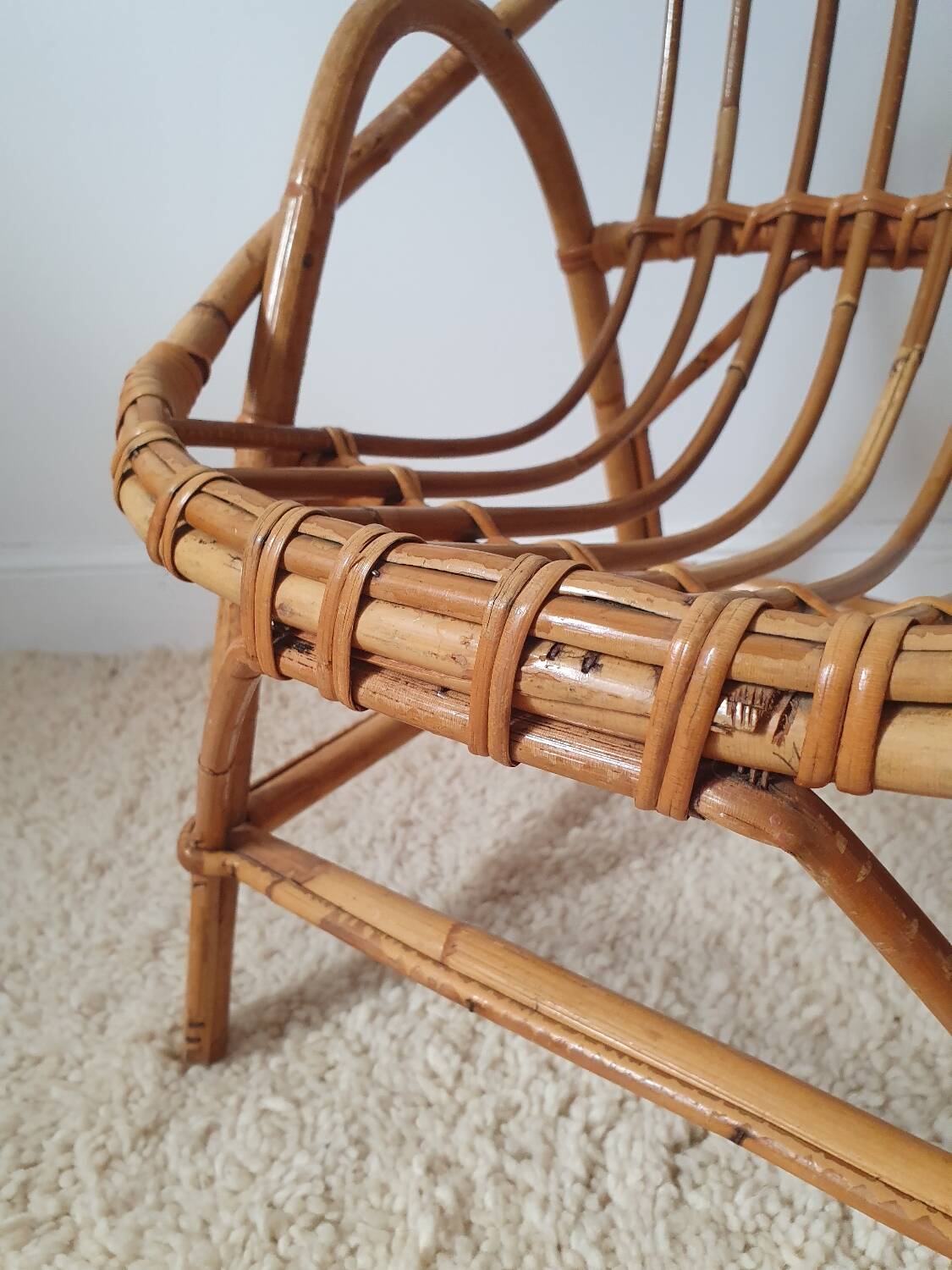 Children's rattan basket armchair