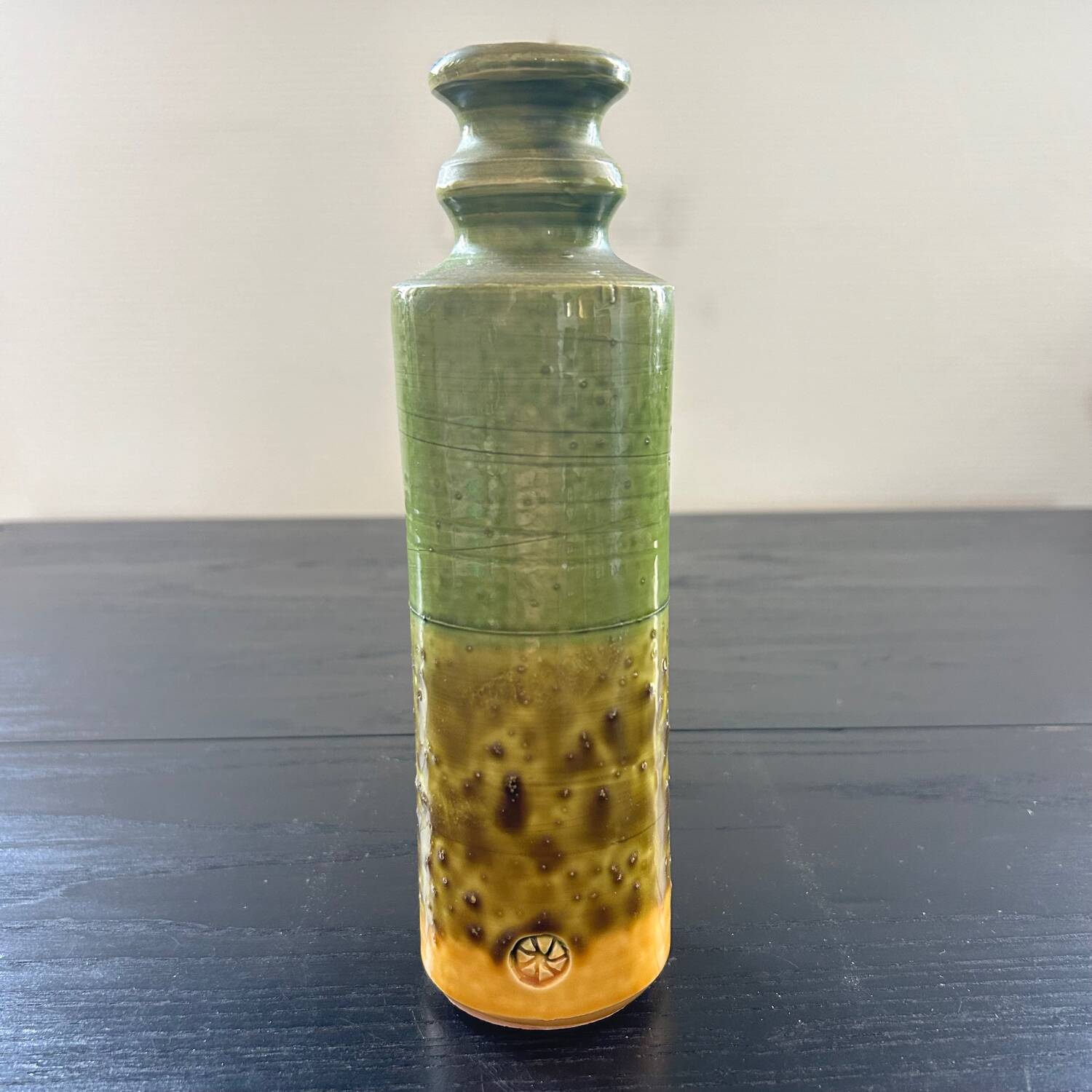 Green and yellow soliflore vase