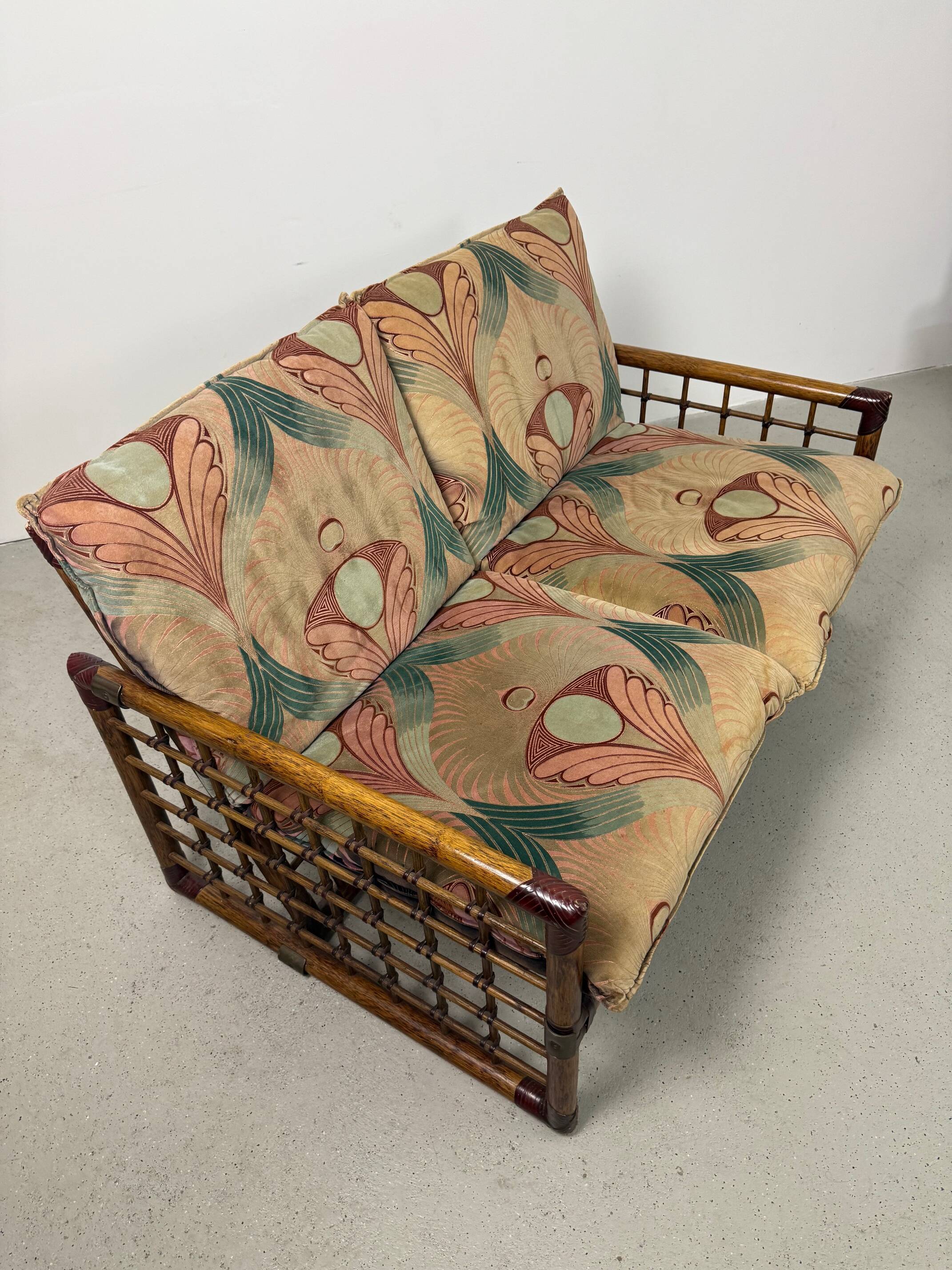 Canapé italien des années 1970 en bambou, rotin, laiton et tissu style Liberty