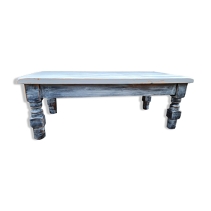 Table basse en bois patinée