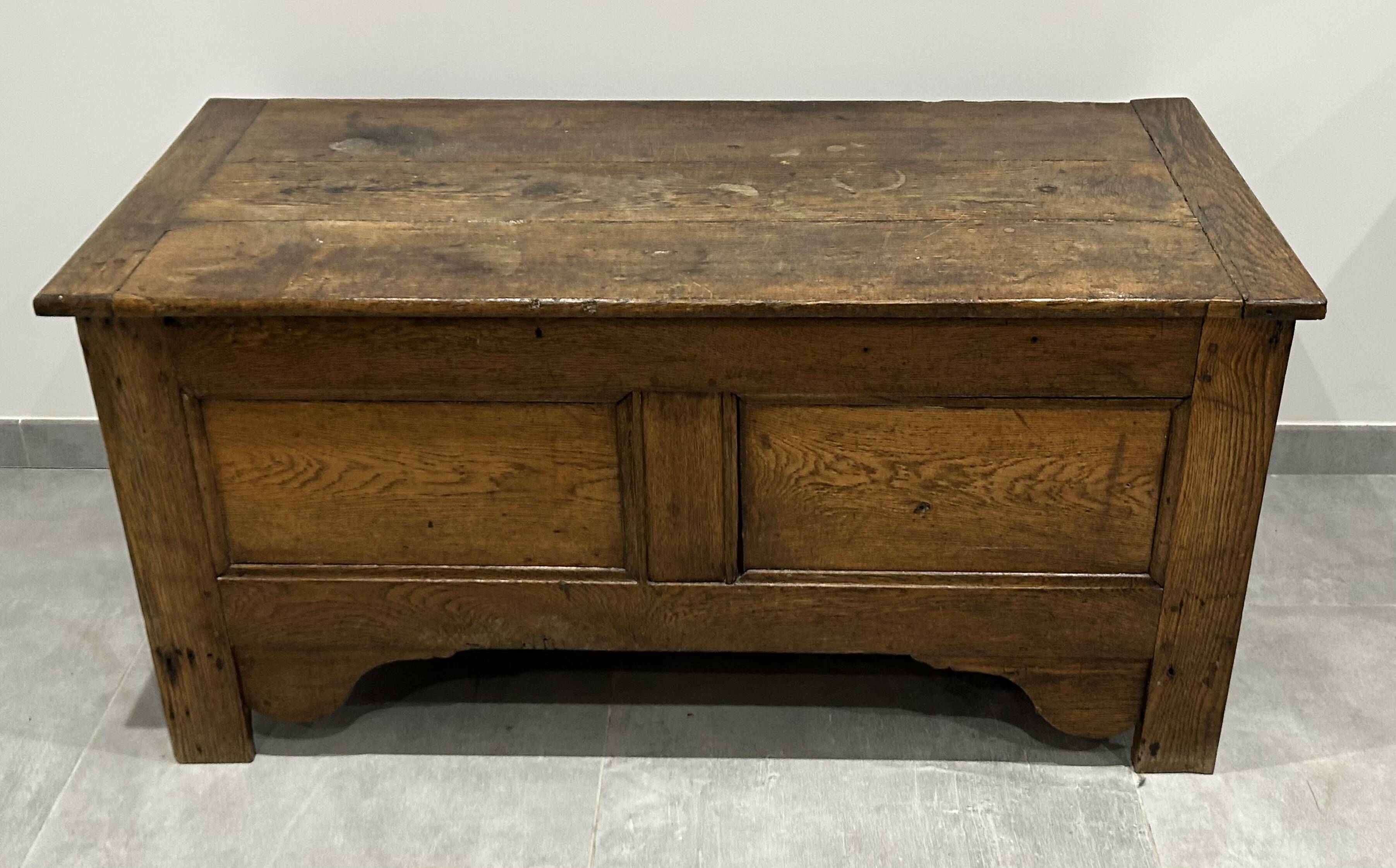 Natural oak wood chest, bedside chest