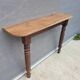 Console xixème noyer pieds toupies