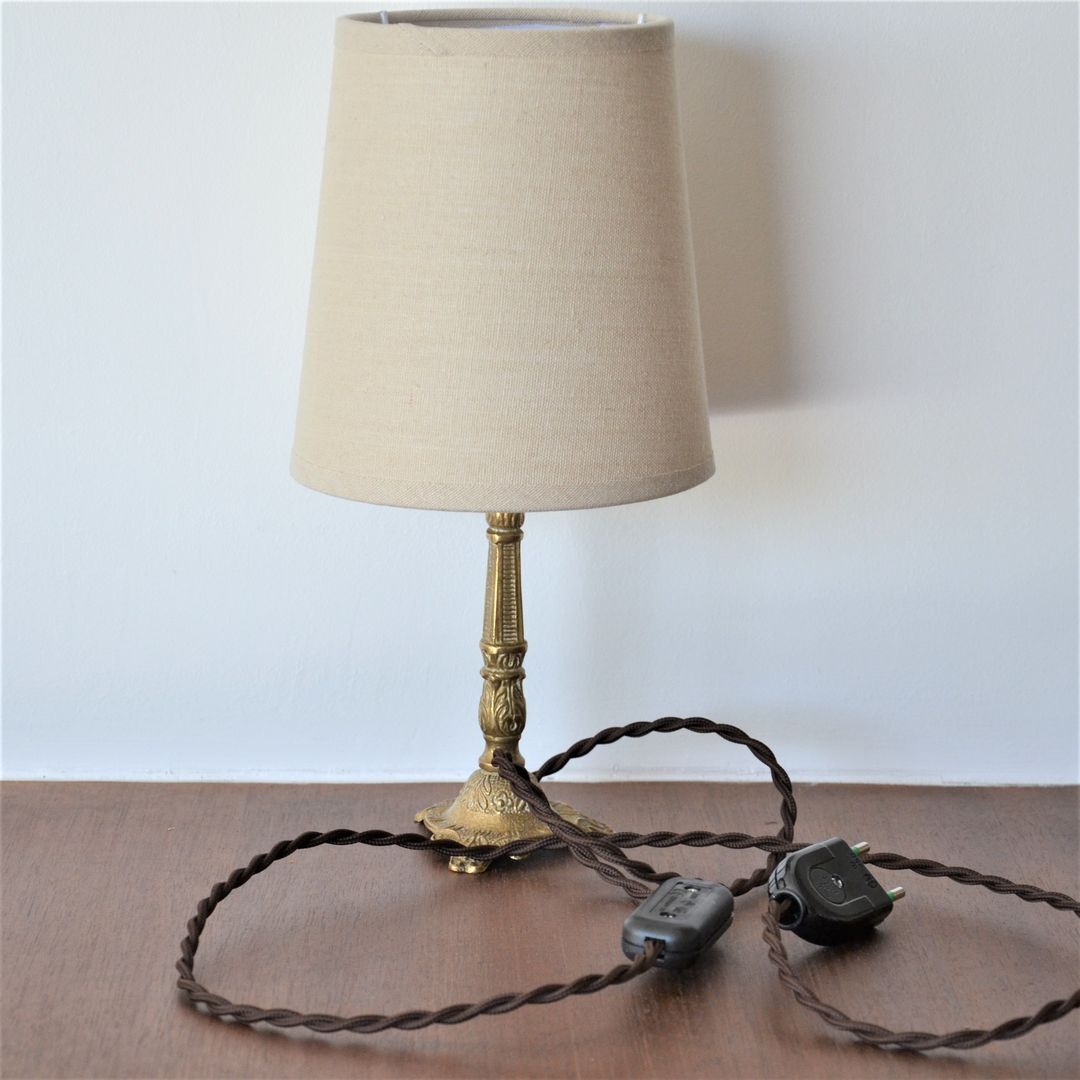 Bedside lamp in gold metal and linen lampshade
