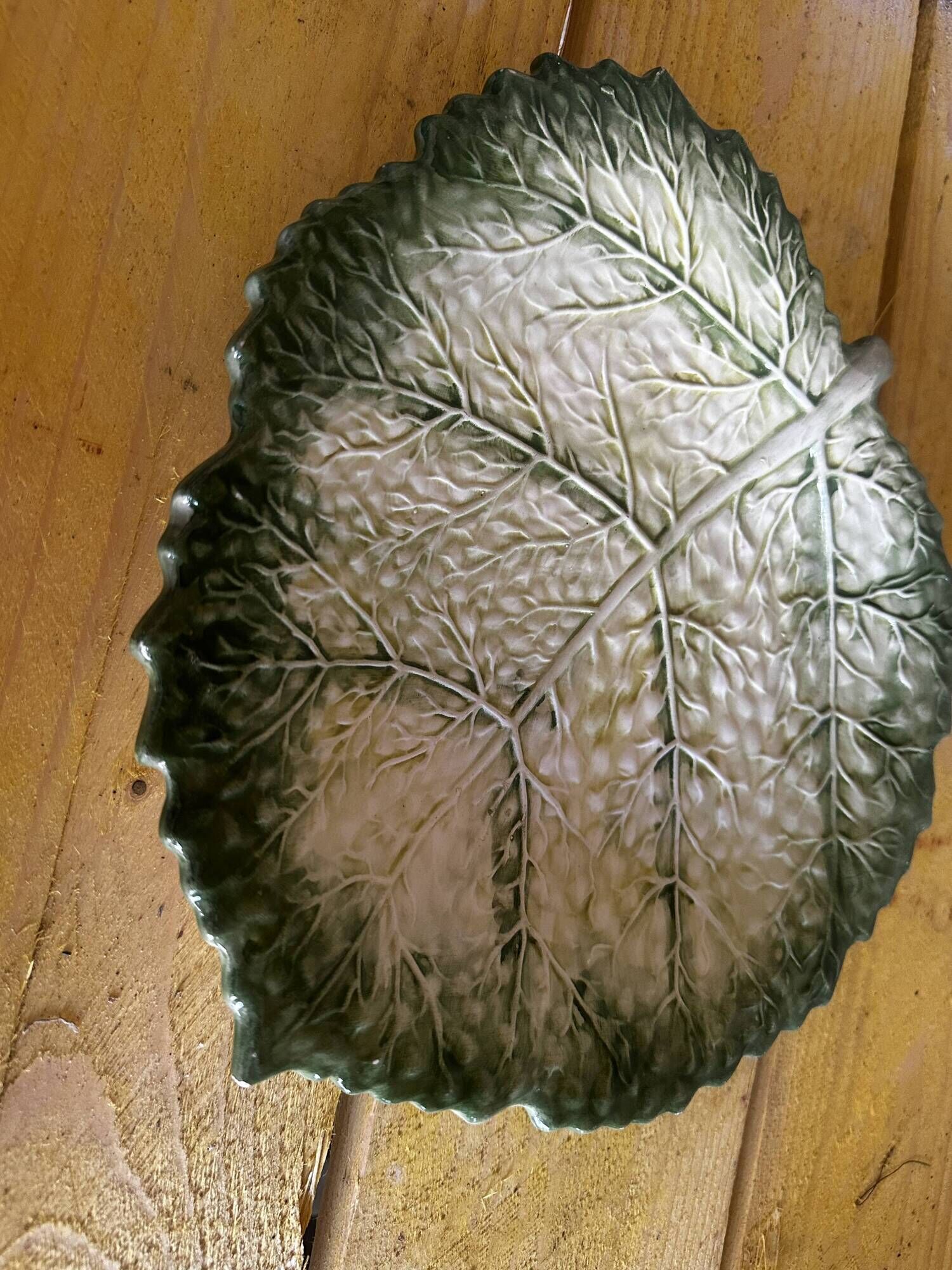 Empty Pocket / Basket / Ceramic Dish Barbotine Cabbage Leaf signed GV