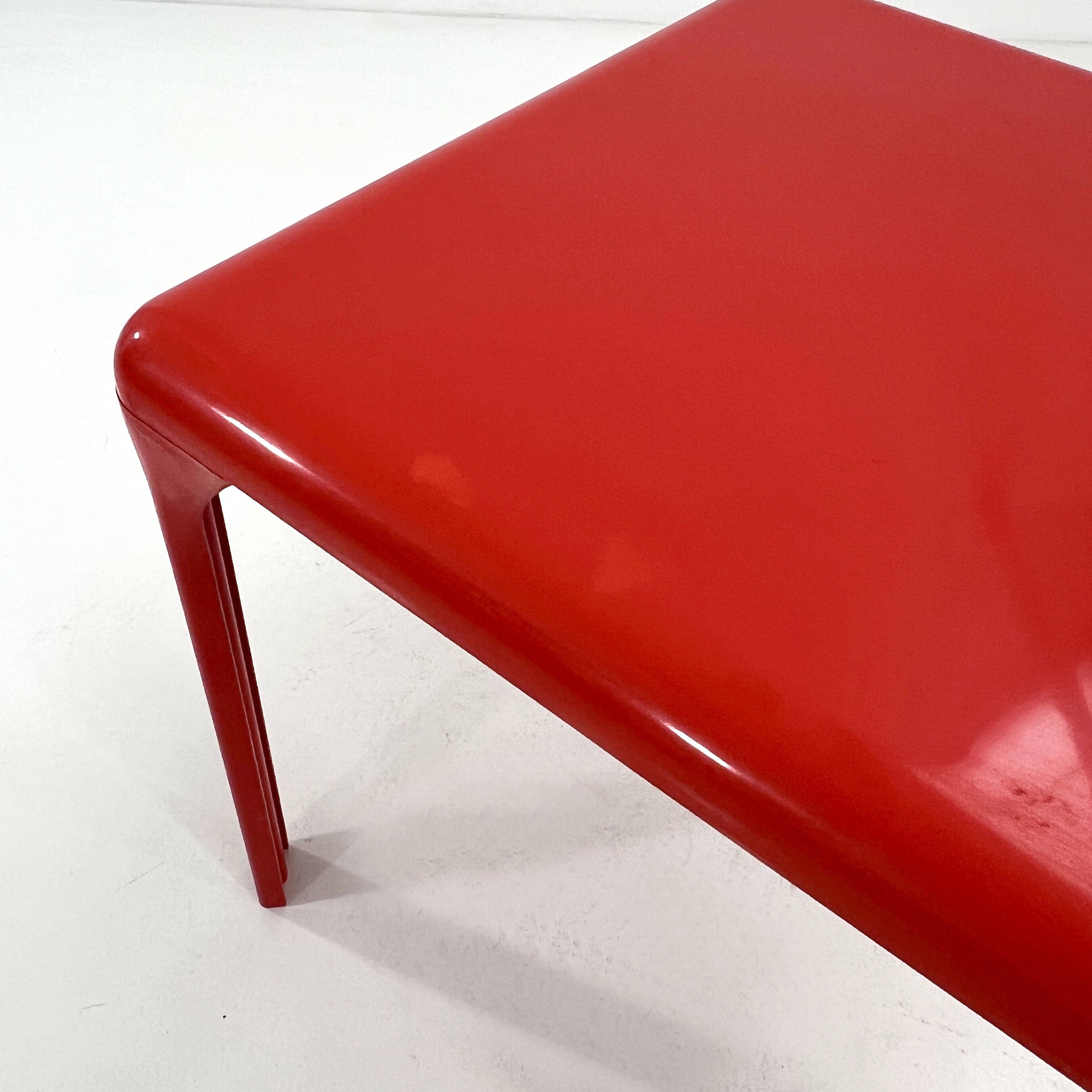 Stadio Red dining table by Vico Magistretti for Artemide, 1970