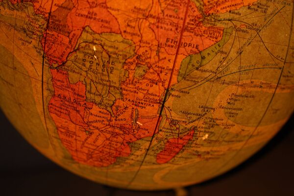 Mappemonde lumineuse en verre perrina, globe terrestre picquart
