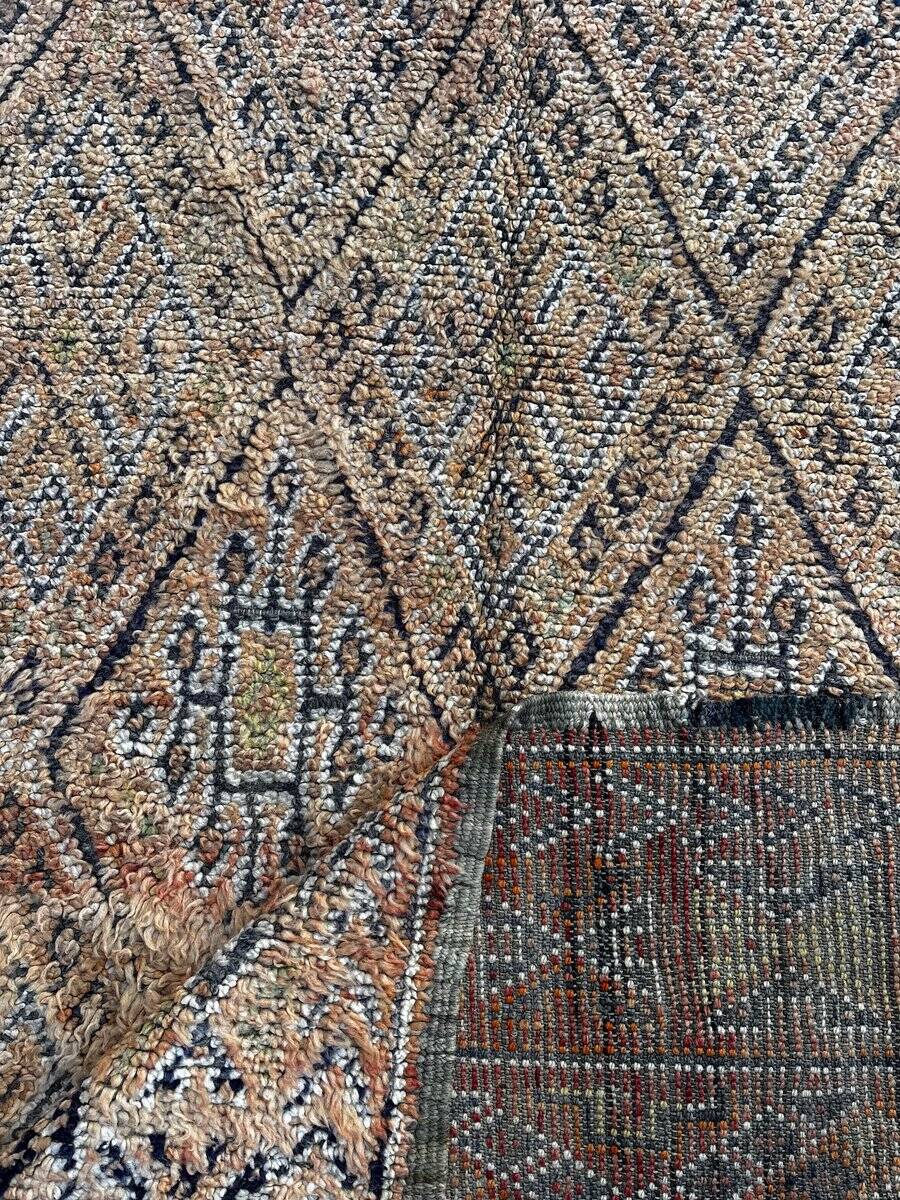 Vintage Moroccan Berber carpet in perfect condition made of wool.