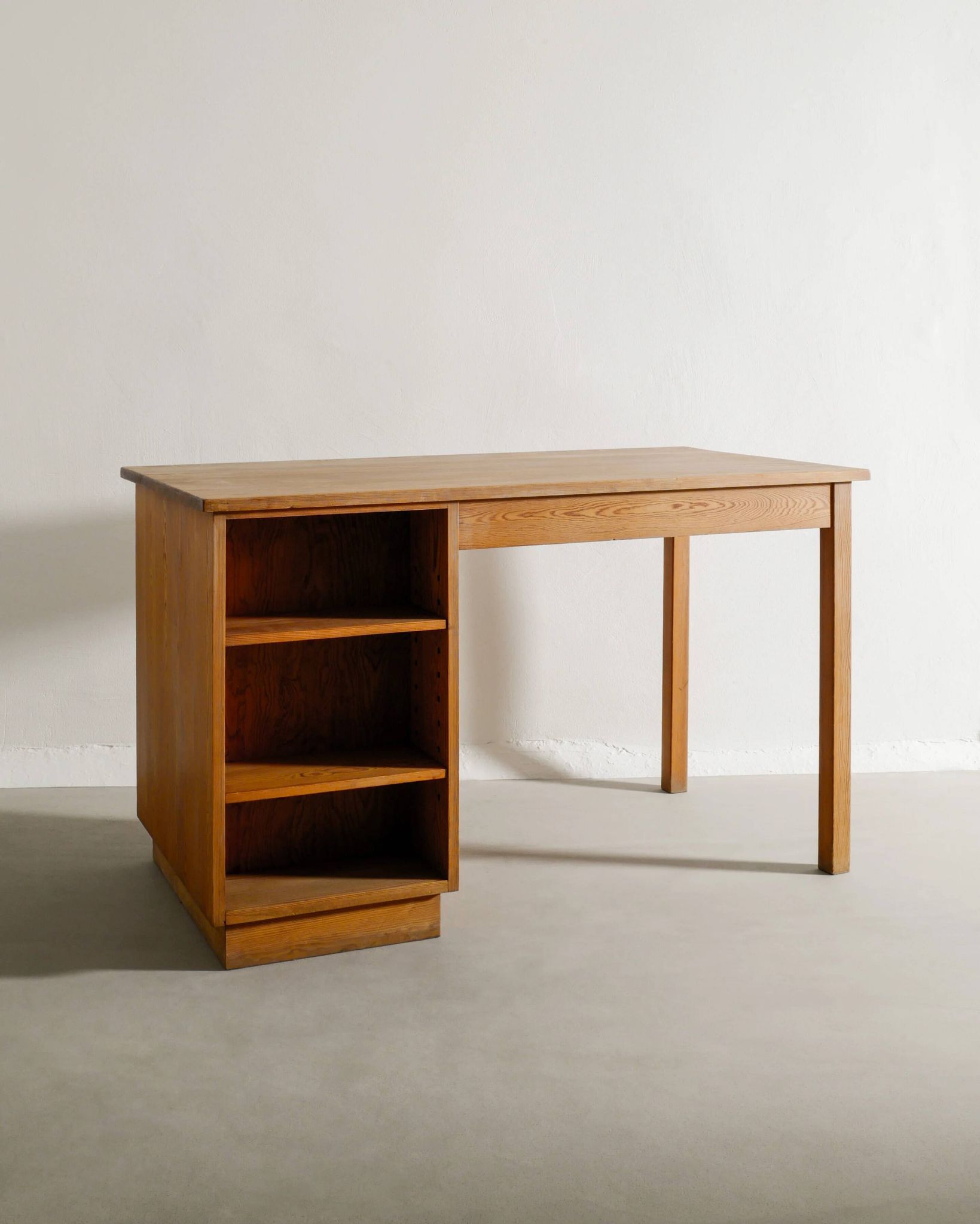 Swedish Wooden Pine Desk by Axel Einar Hjorth for Nordiska Kompaniet, 1930s
