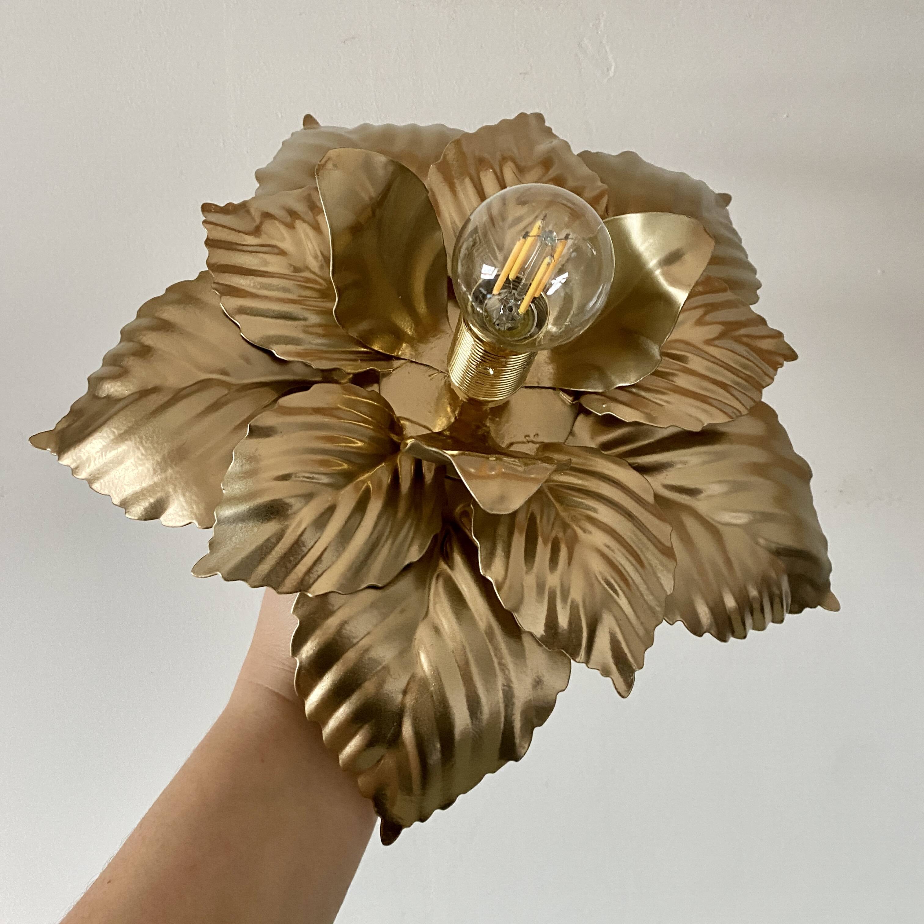 Vintage wall light in gold metal