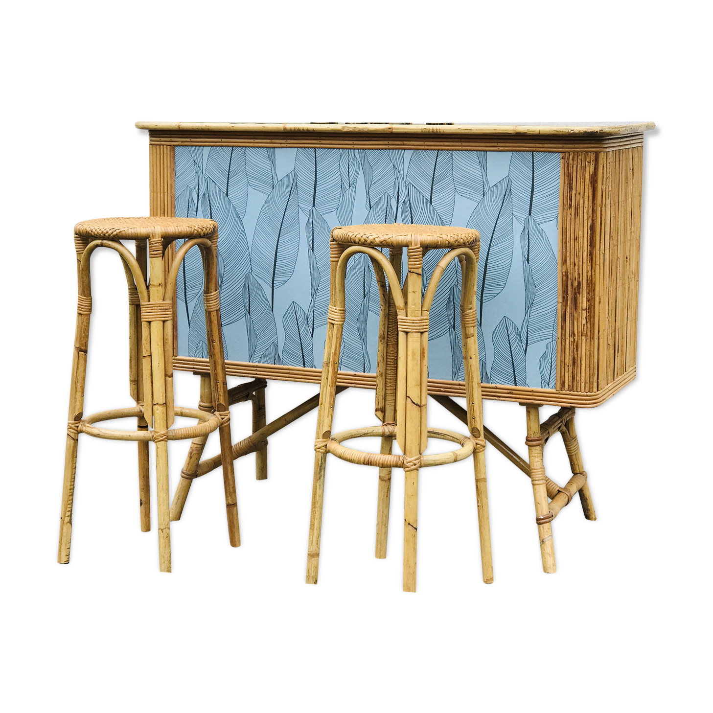 Vintage bamboo bar with 2 stools