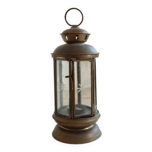 Lanterne ancienne en