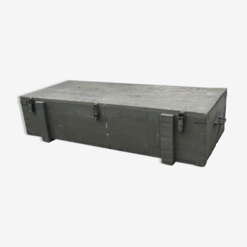 Old ammunition box vintage