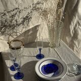 Set of 6 blue-footed champagne flutes; 3 pairs of designs.