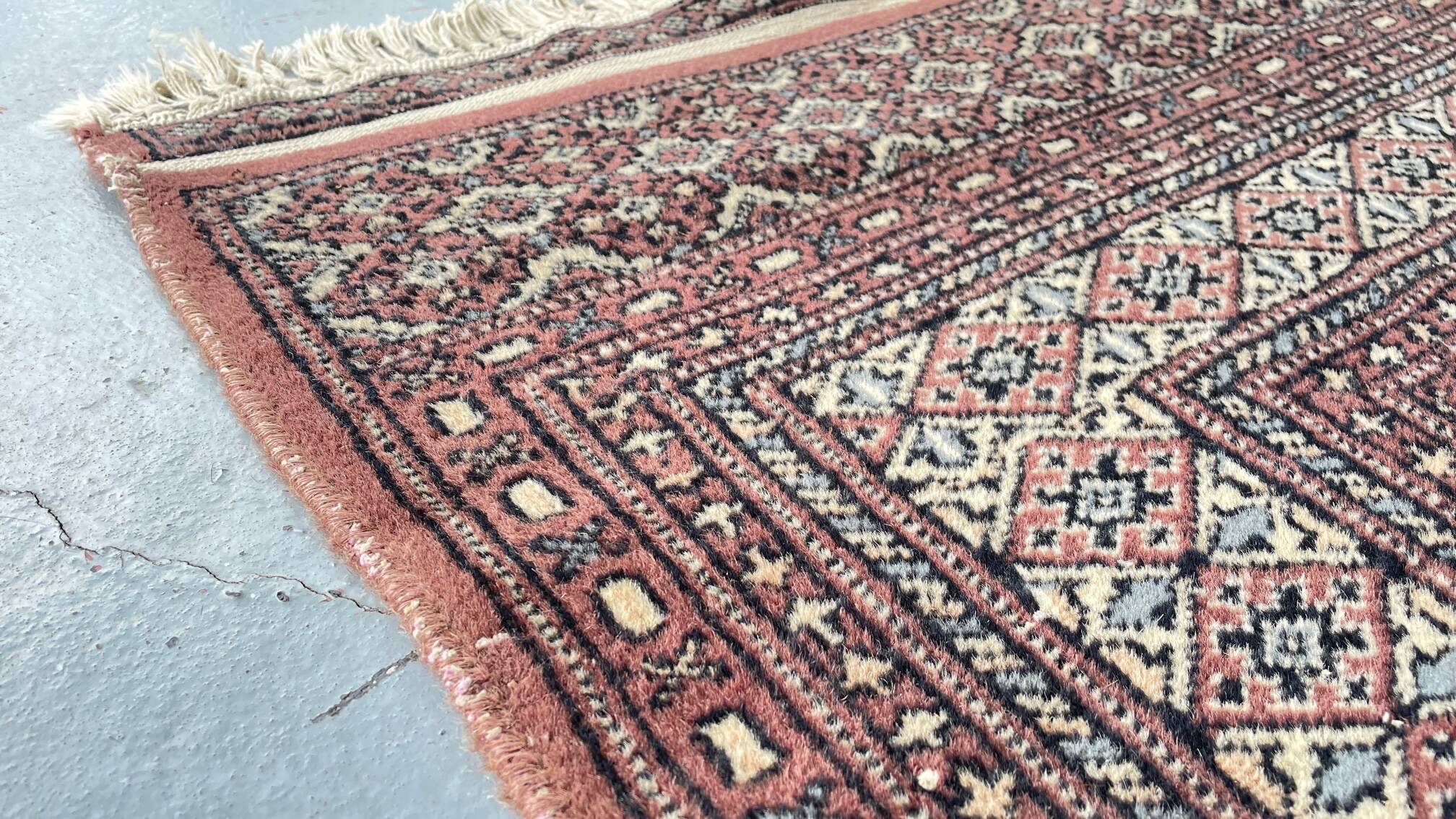 Tapis oriental pakistan gris-pourpre 196cm x 126cm