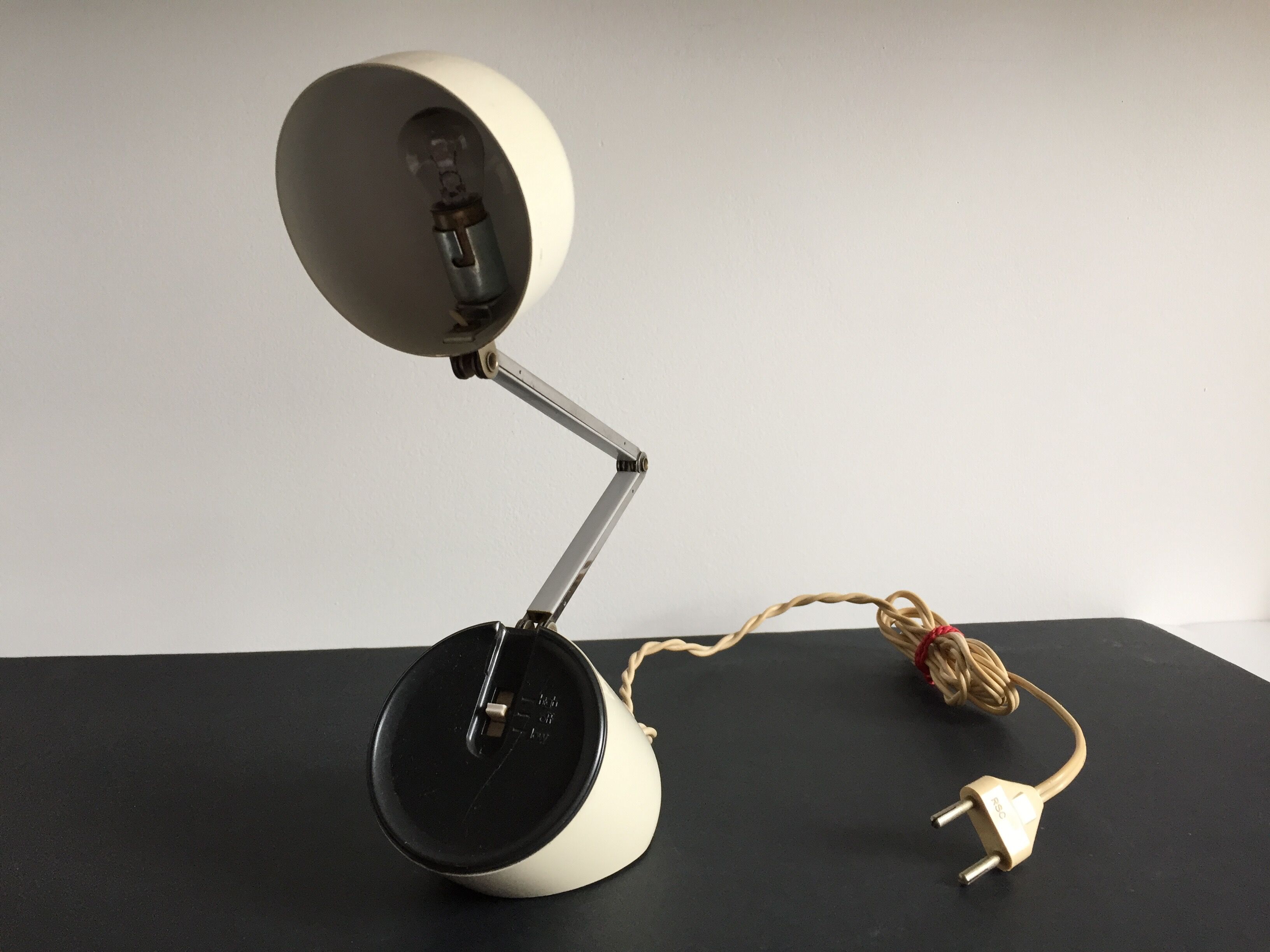Lampe space age Kreo Lite design années 70