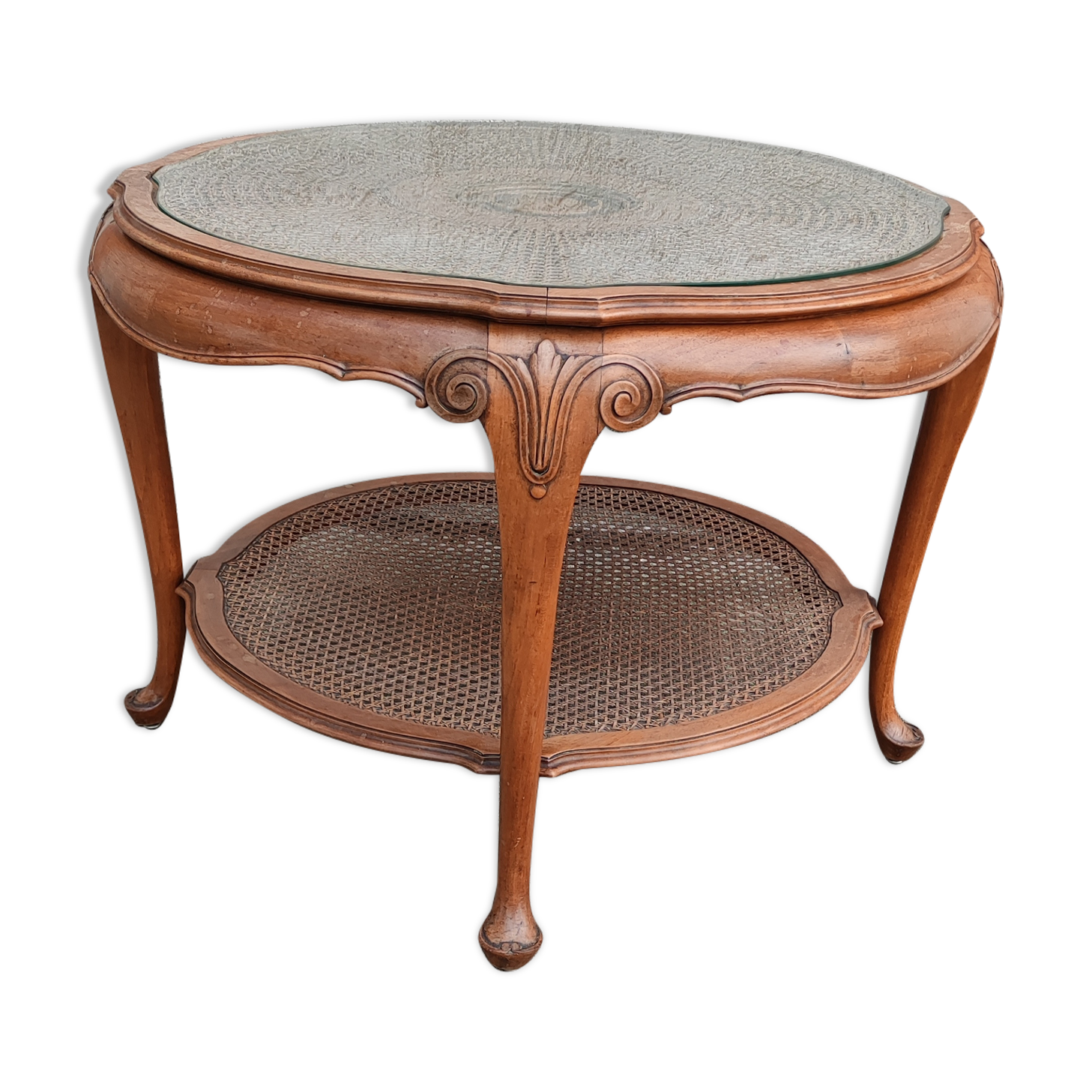 Old round coffee table chippendale style