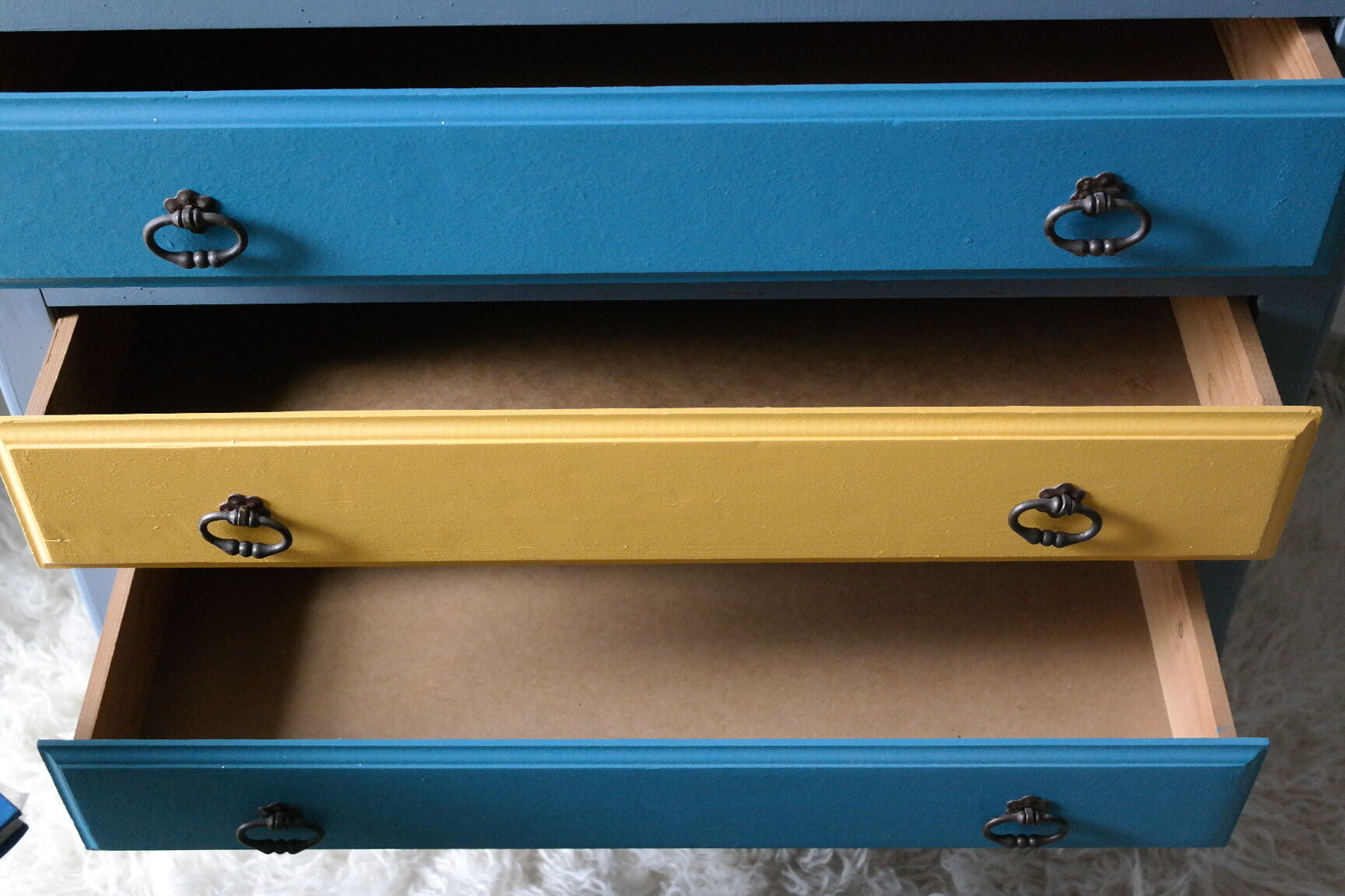 Bureau enfant dos d'âne vintage relooké