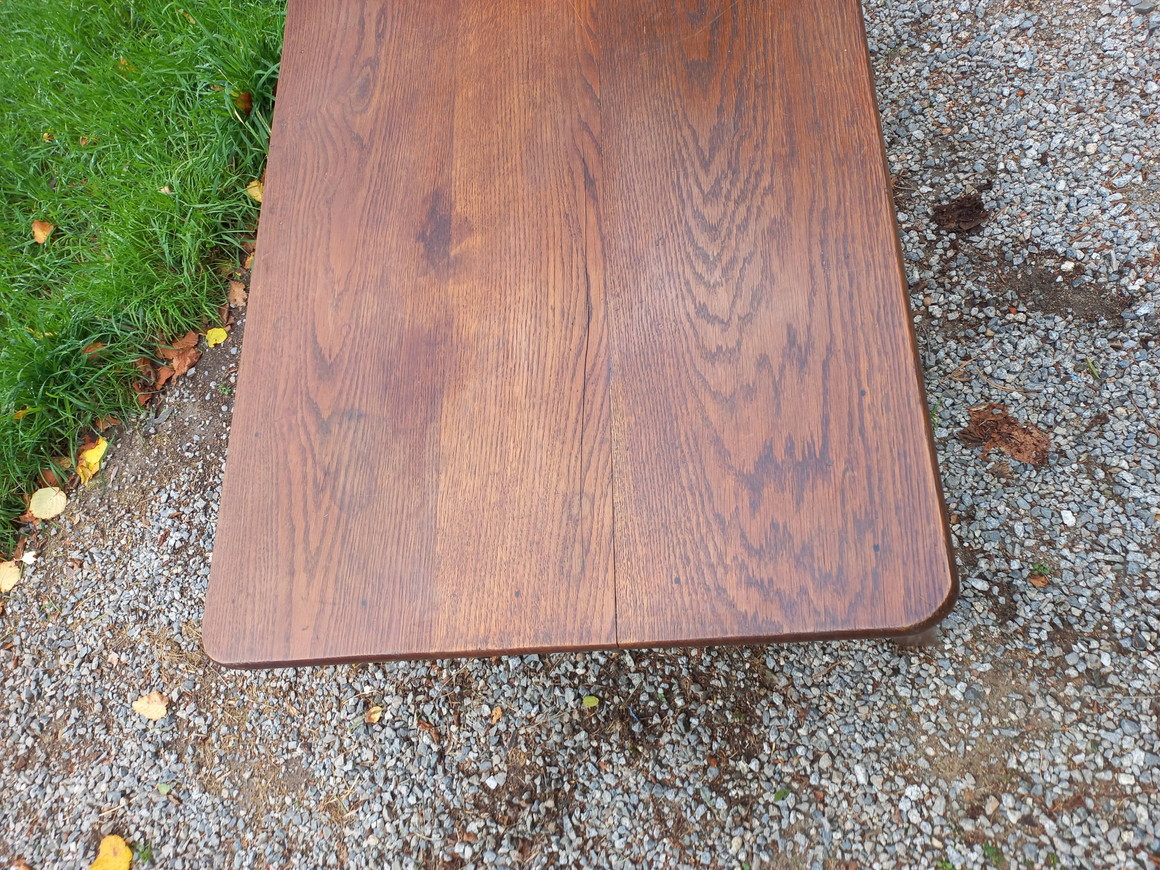 Oak farmhouse coffee table 1 drawer nineteenth century feet bobbins