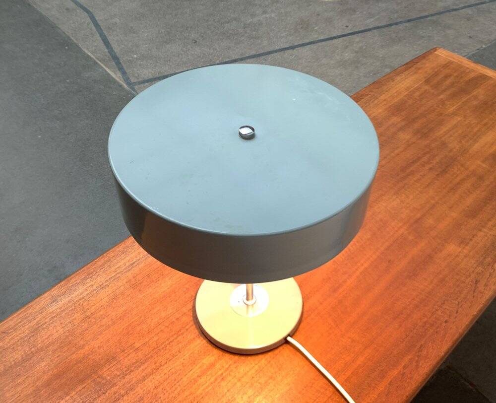 Minimalist table lamp model RV-41 Hungarian mid-century CCCP by Szarvasi Vas-Fémipari, 1960s