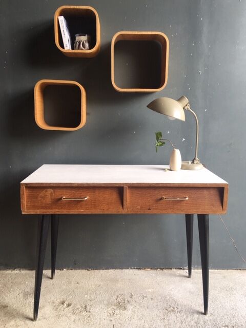 Console feet compass